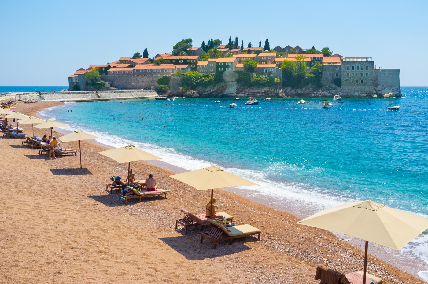 otok Sveti Stefan na črnogorski obali