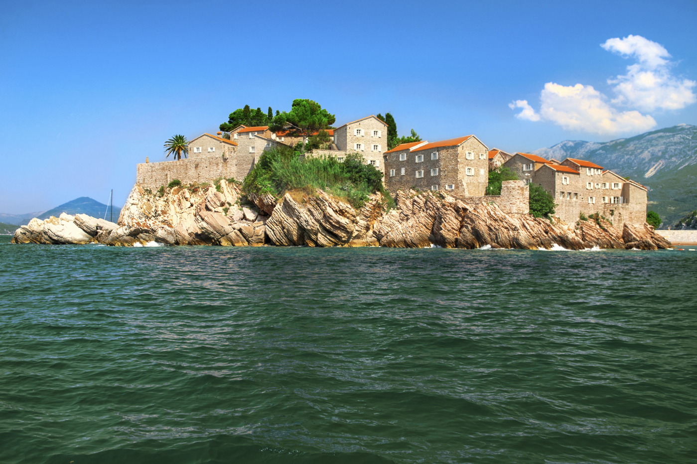 otok Sveti Stefan na črnogorski obali