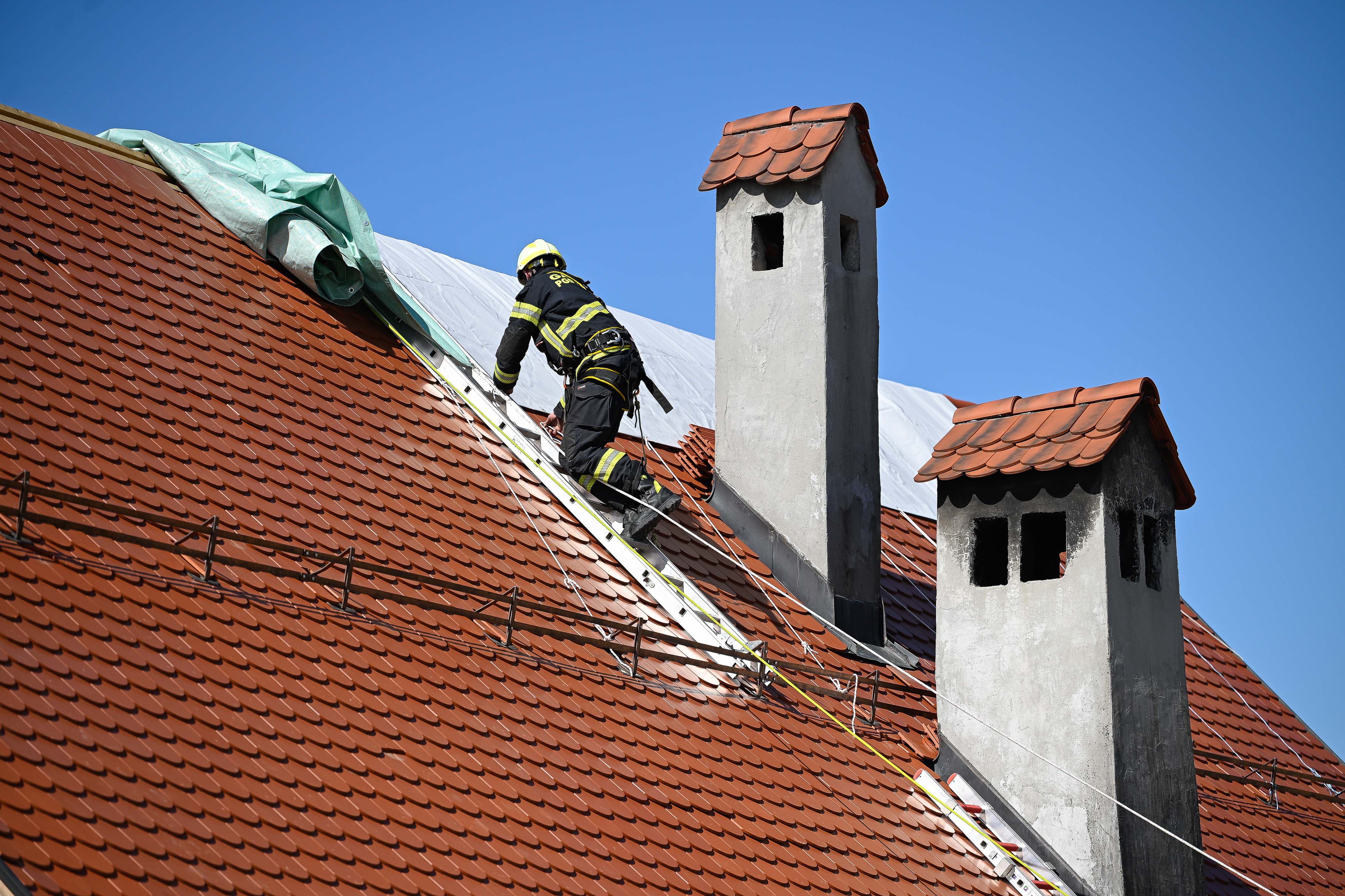 Gasilci v Žirovnici po vetrolomu