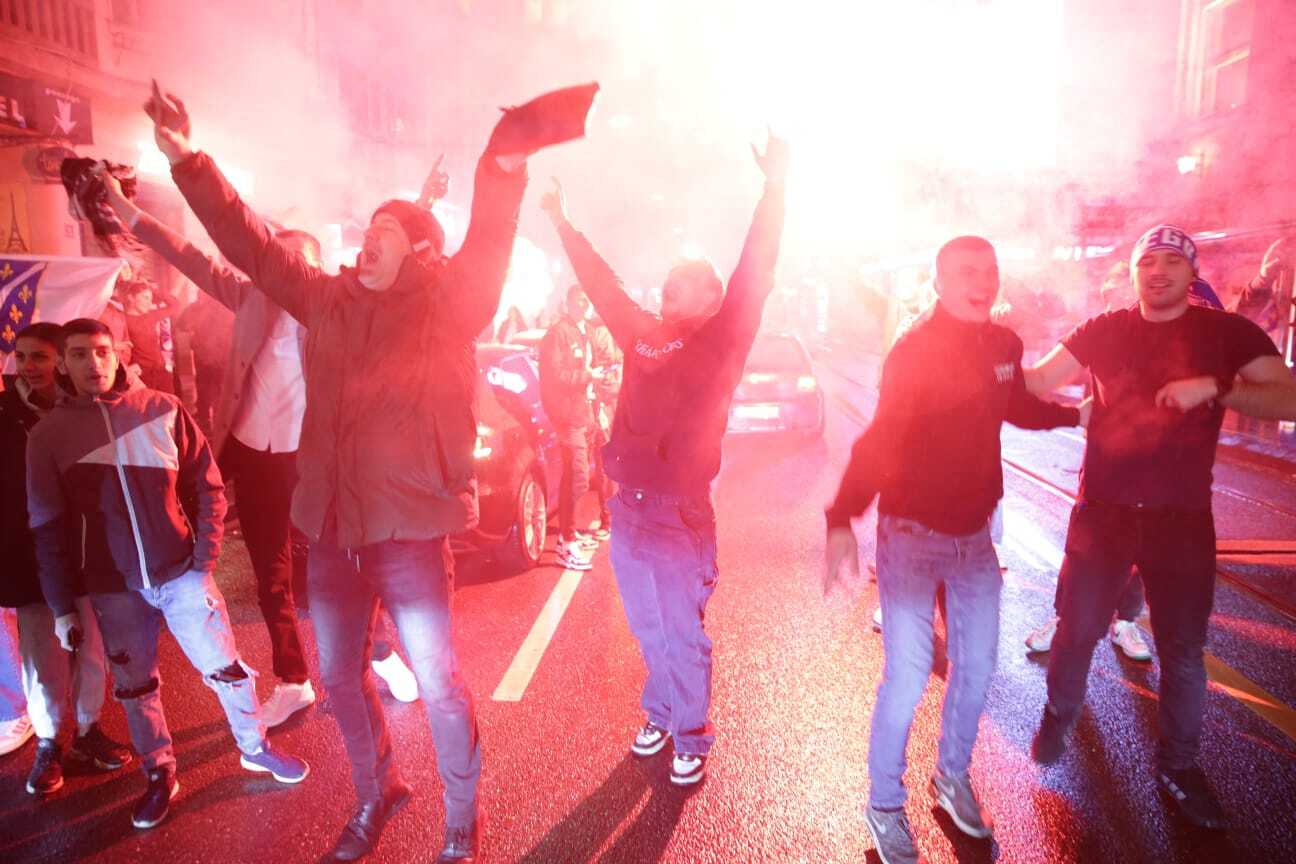 Slavje navijačev v Sarajevu ob uvrstitvi BiH na svetovno prvenstvo