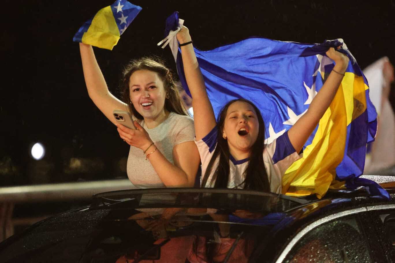 Slavje navijačev v Bihaću ob uvrstitvi BiH na svetovno prvenstvo