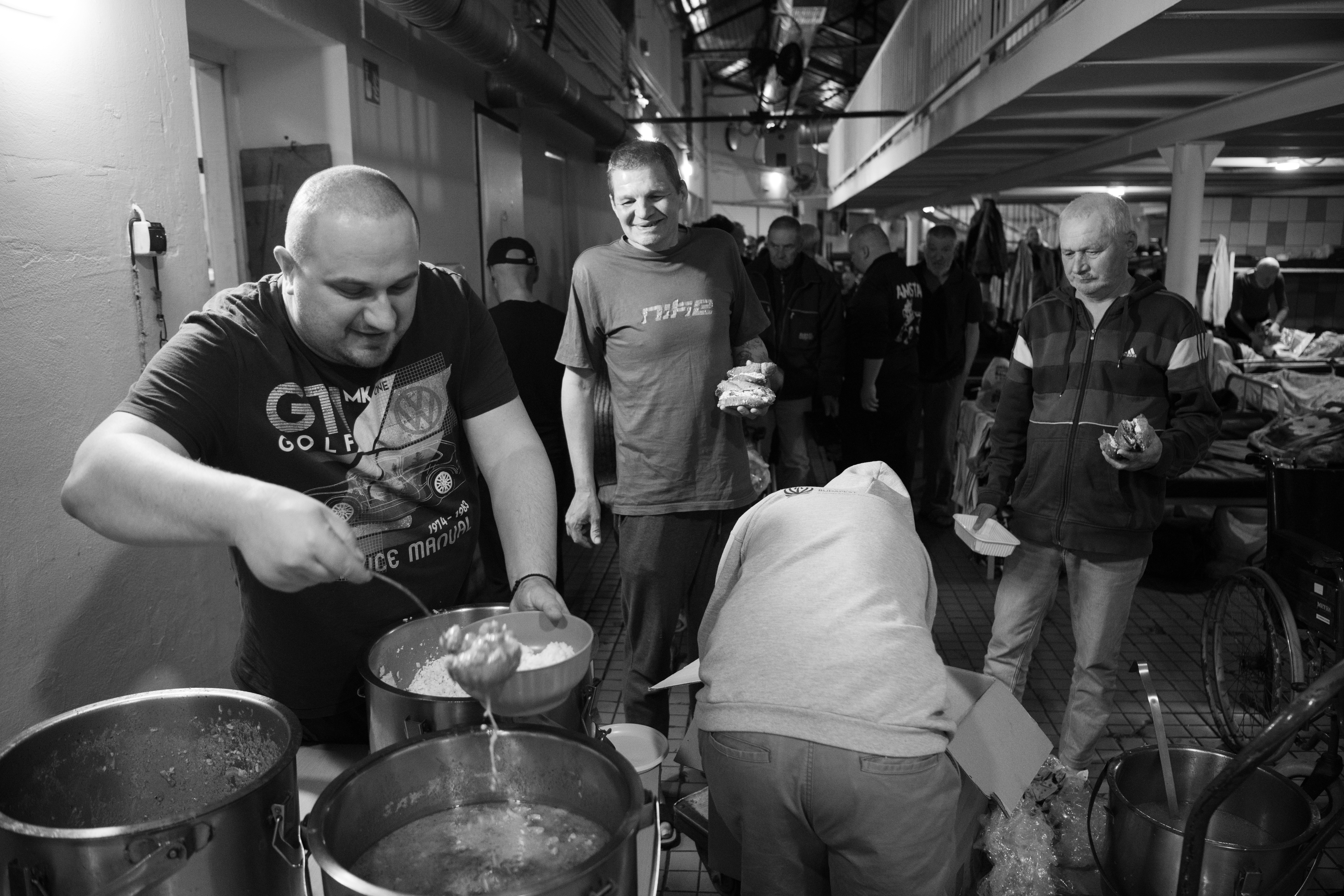 Met, brezdomci, Ivanyi, topli obrok, Budimpešta, Madžarska