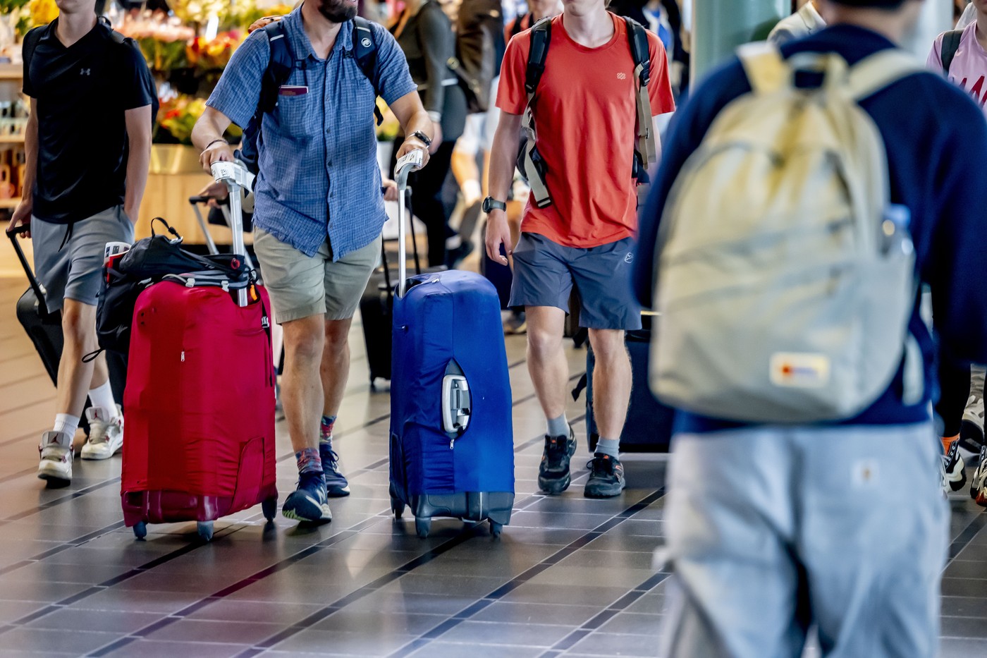 Ljudje na letališču