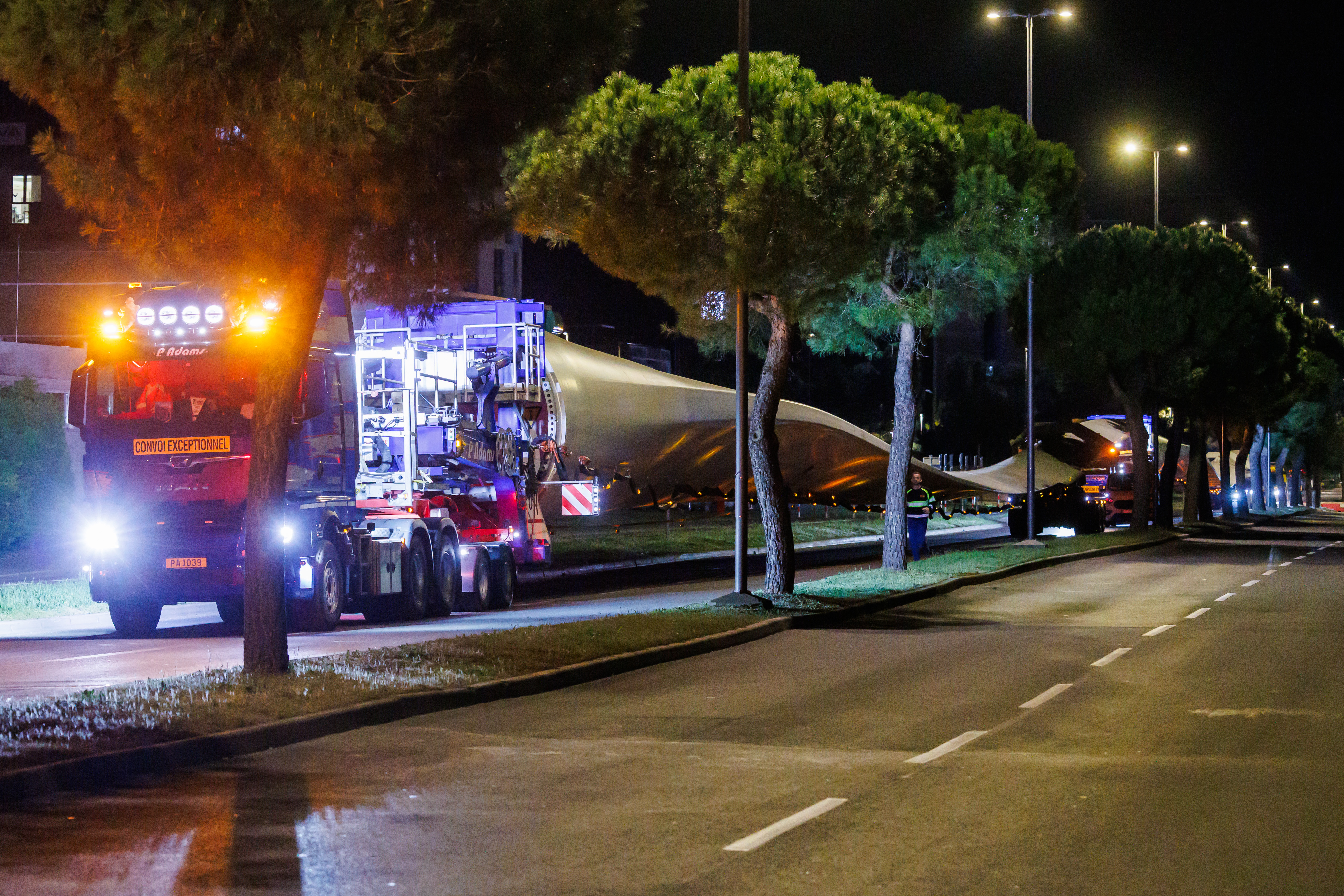 Izredni prevoz vetrnice