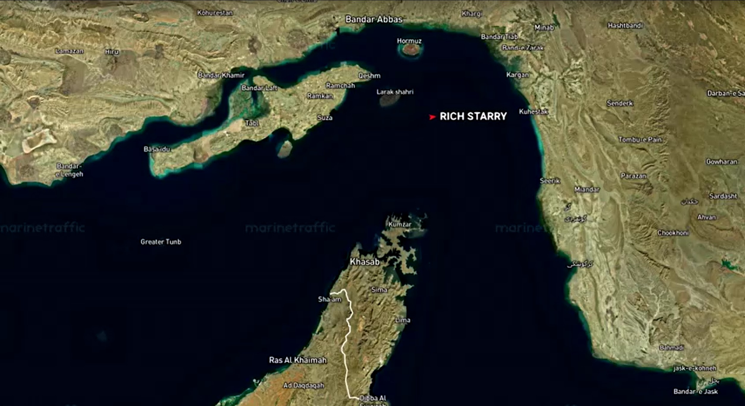 Kitajski tanker Rich Starry kljub ameriški blokadi iranskih pristanišč prečkal Hormuško ožino