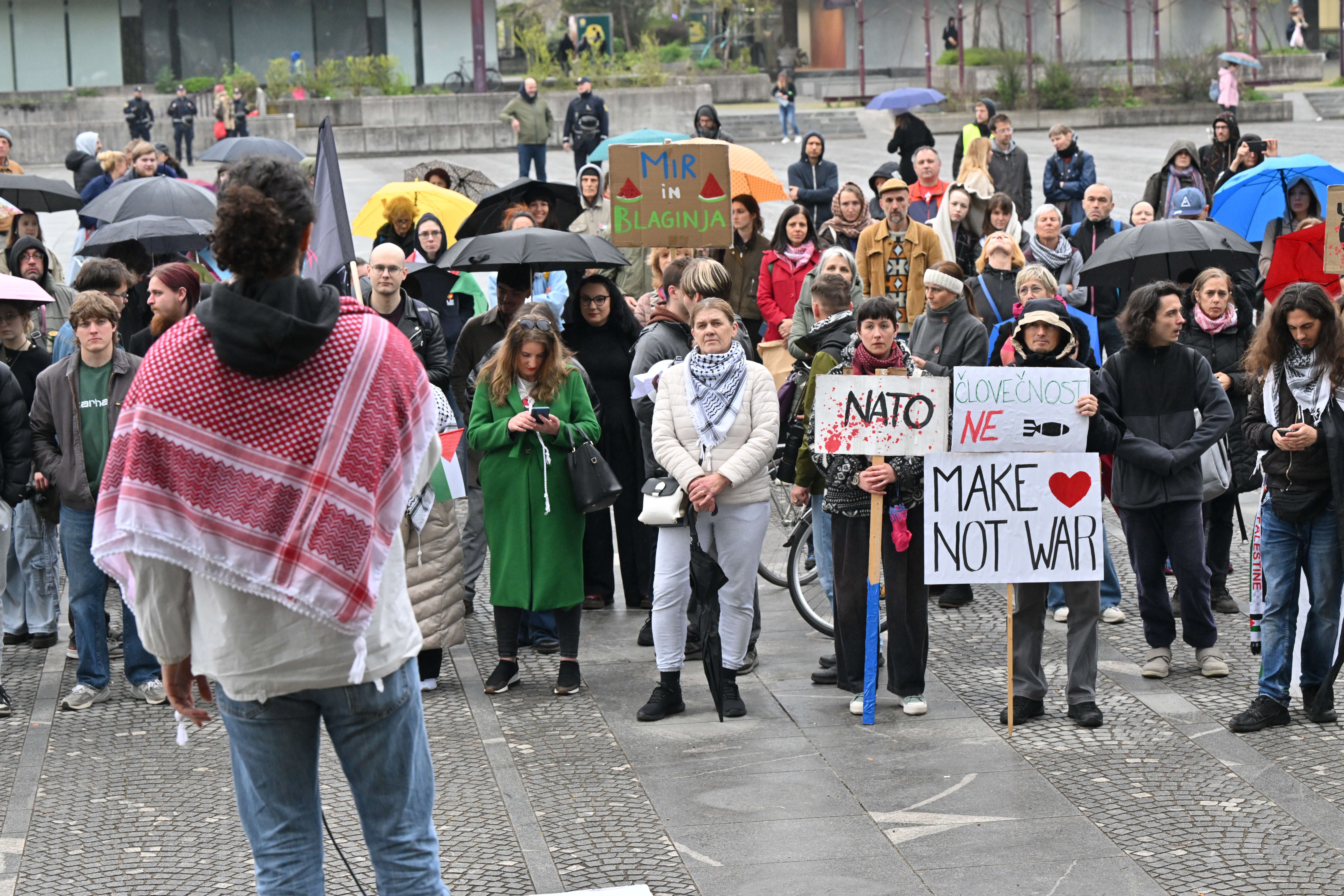 Protest Nočemo vaših vojn