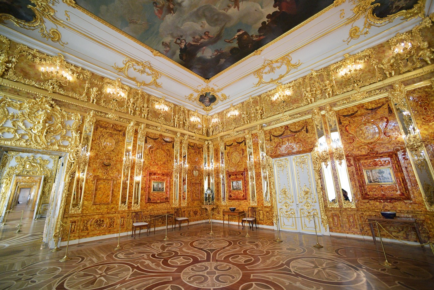 Jantarna soba v Katarinini palači v Puškinu