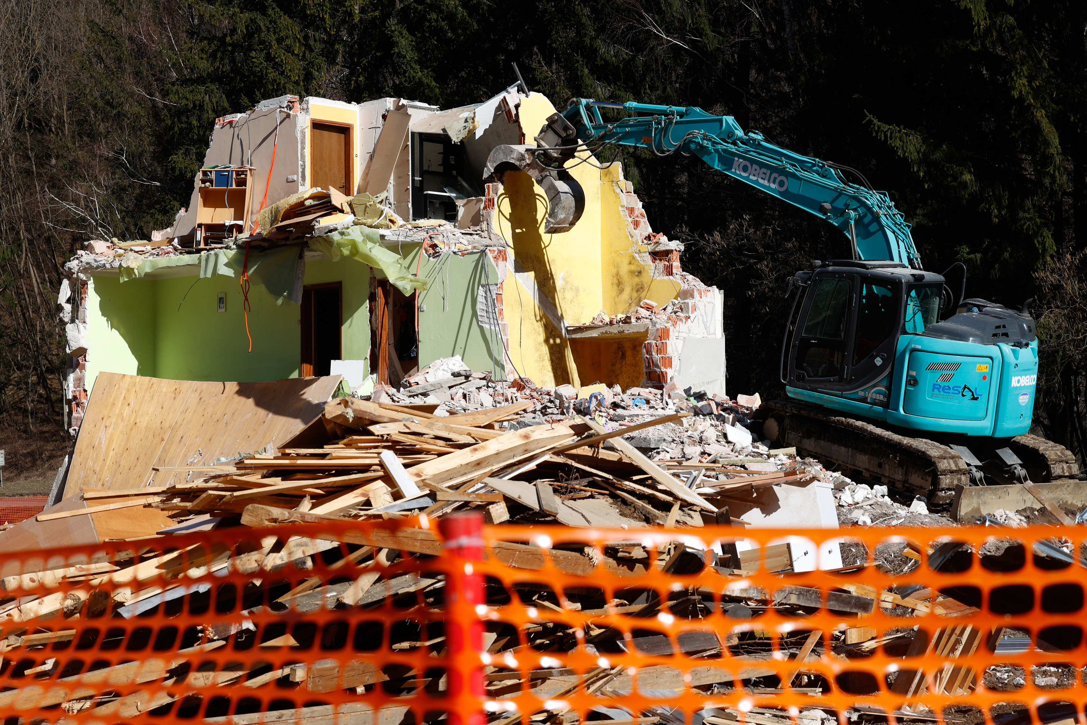 Odstranjevanje ogroženega objekta v poplava
