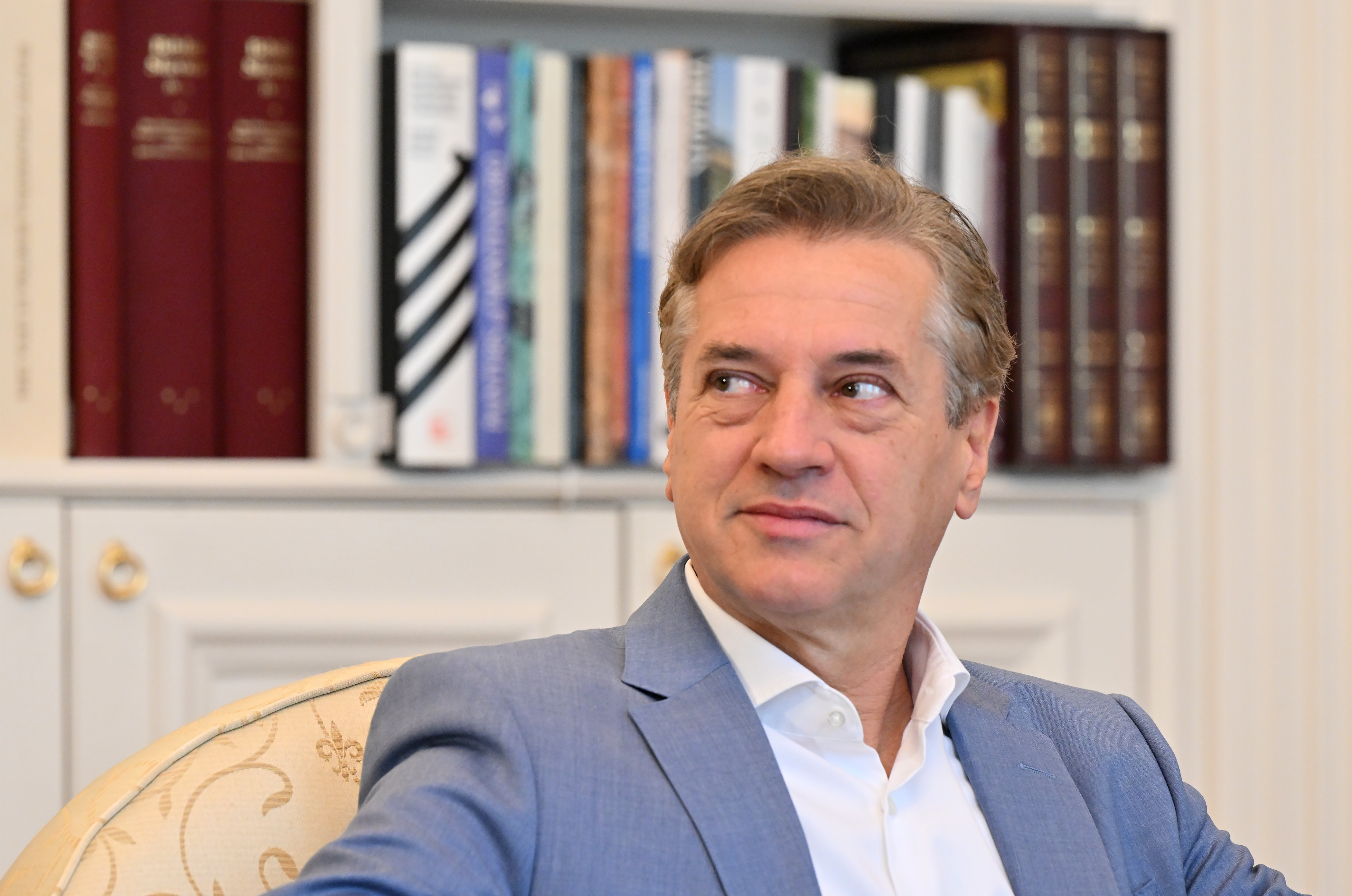 Robert Golob