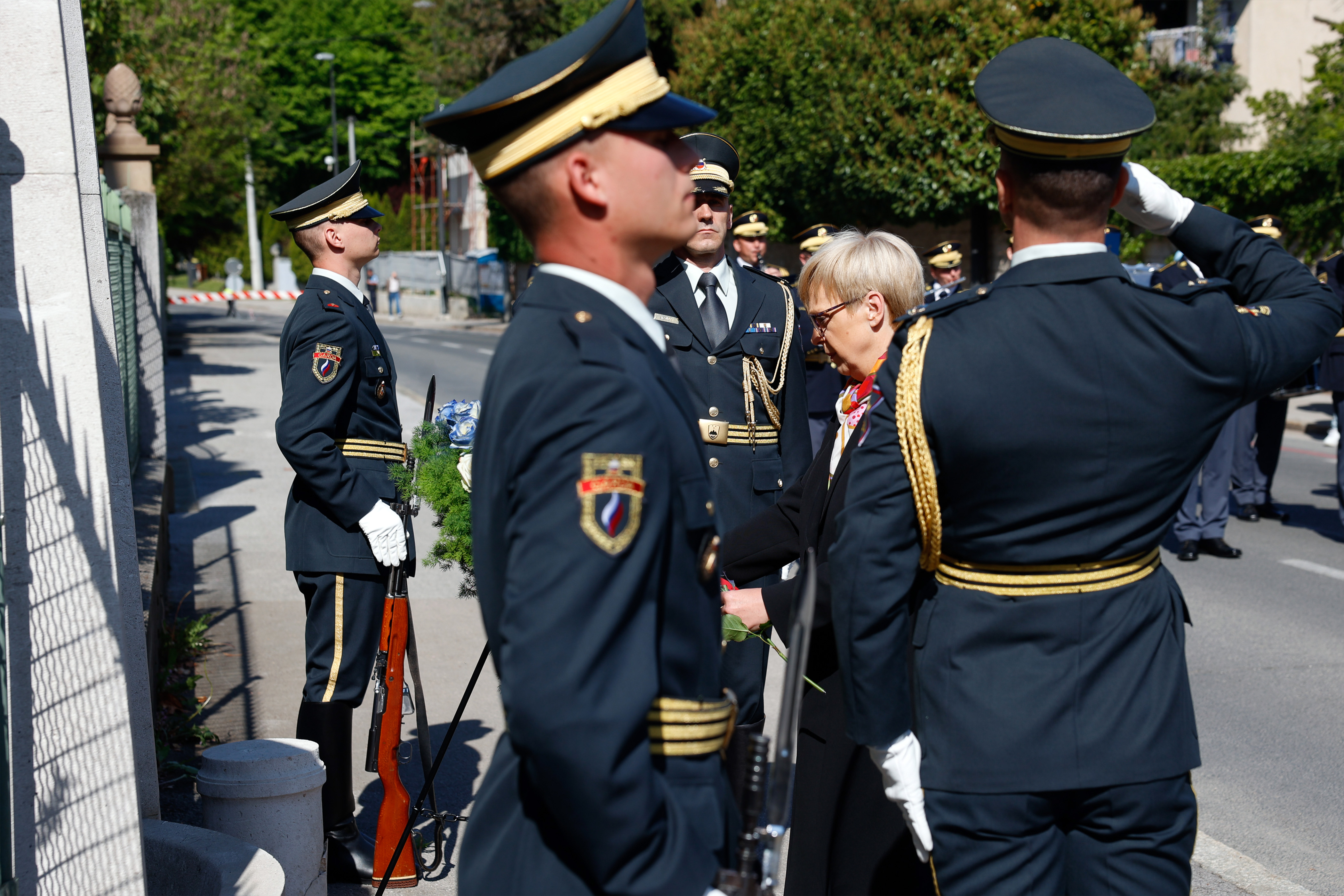 27. april 2026Polaganje vencev pri spomeniku OF v Rožni dolini Nataša Pirc Musar, Zoran Jankovič, Asta Vrečko