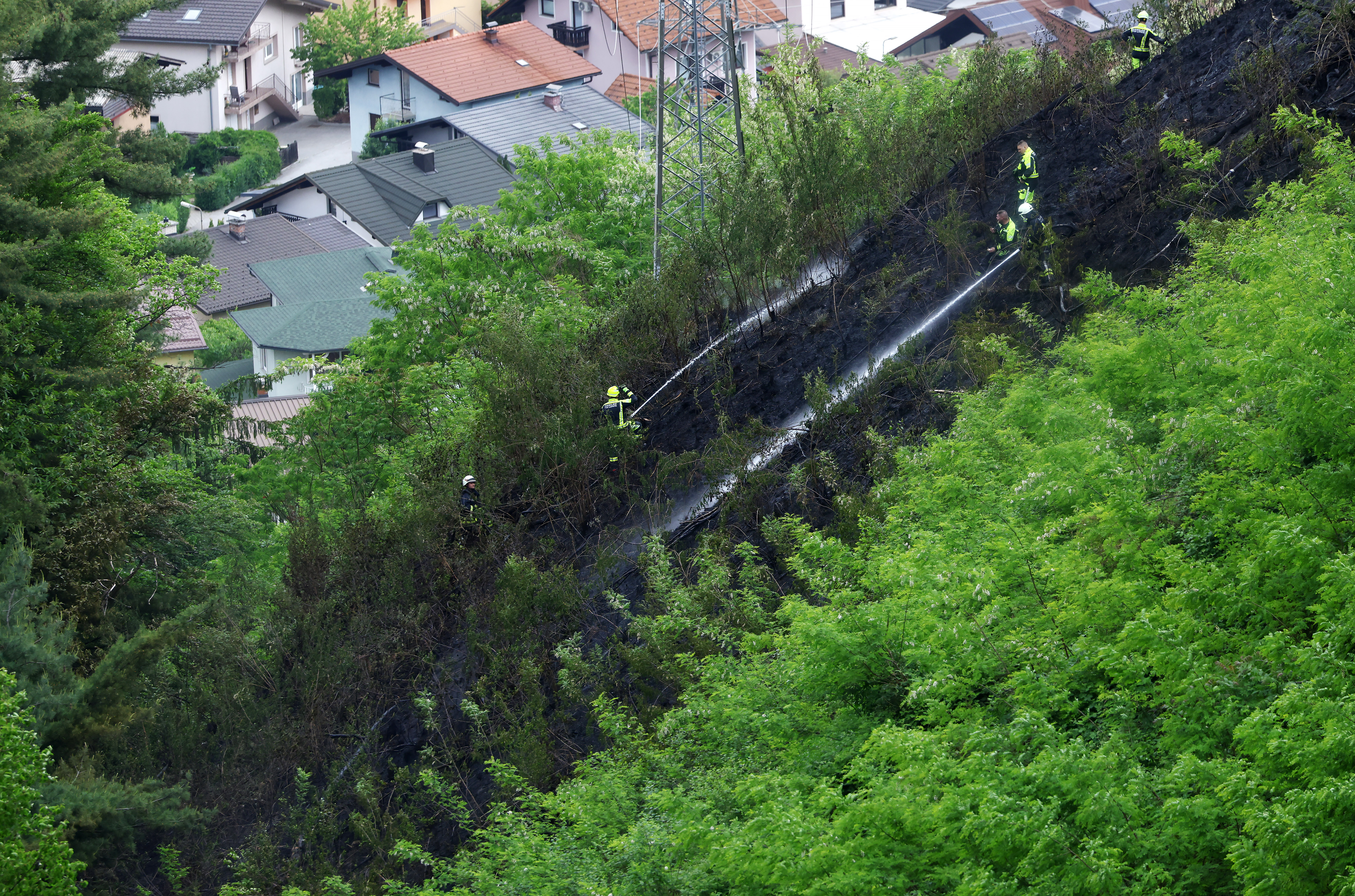 Požar na grajskem hribu v Celju