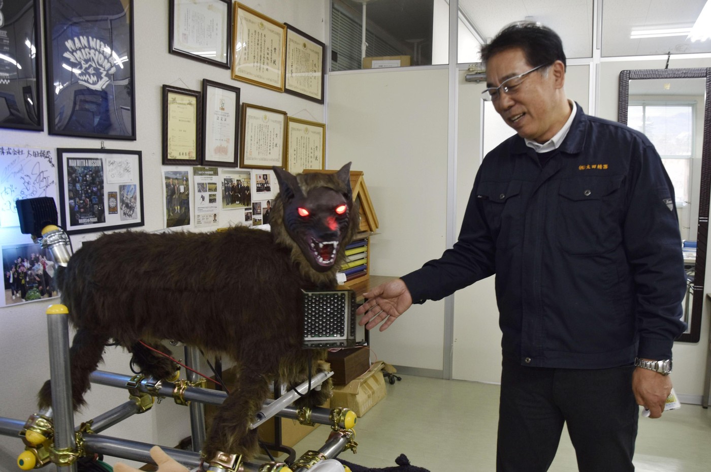 Japonsko podjetje za izdelavo robotskih volkov Ohta Seiki