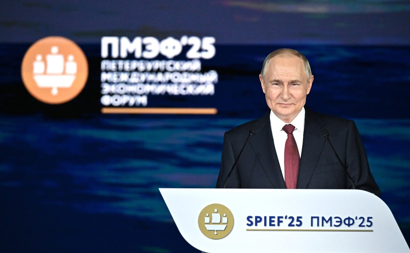 Vladimir Putin na mednarodnem gospodarskem forumu v Sankt Peterburgu