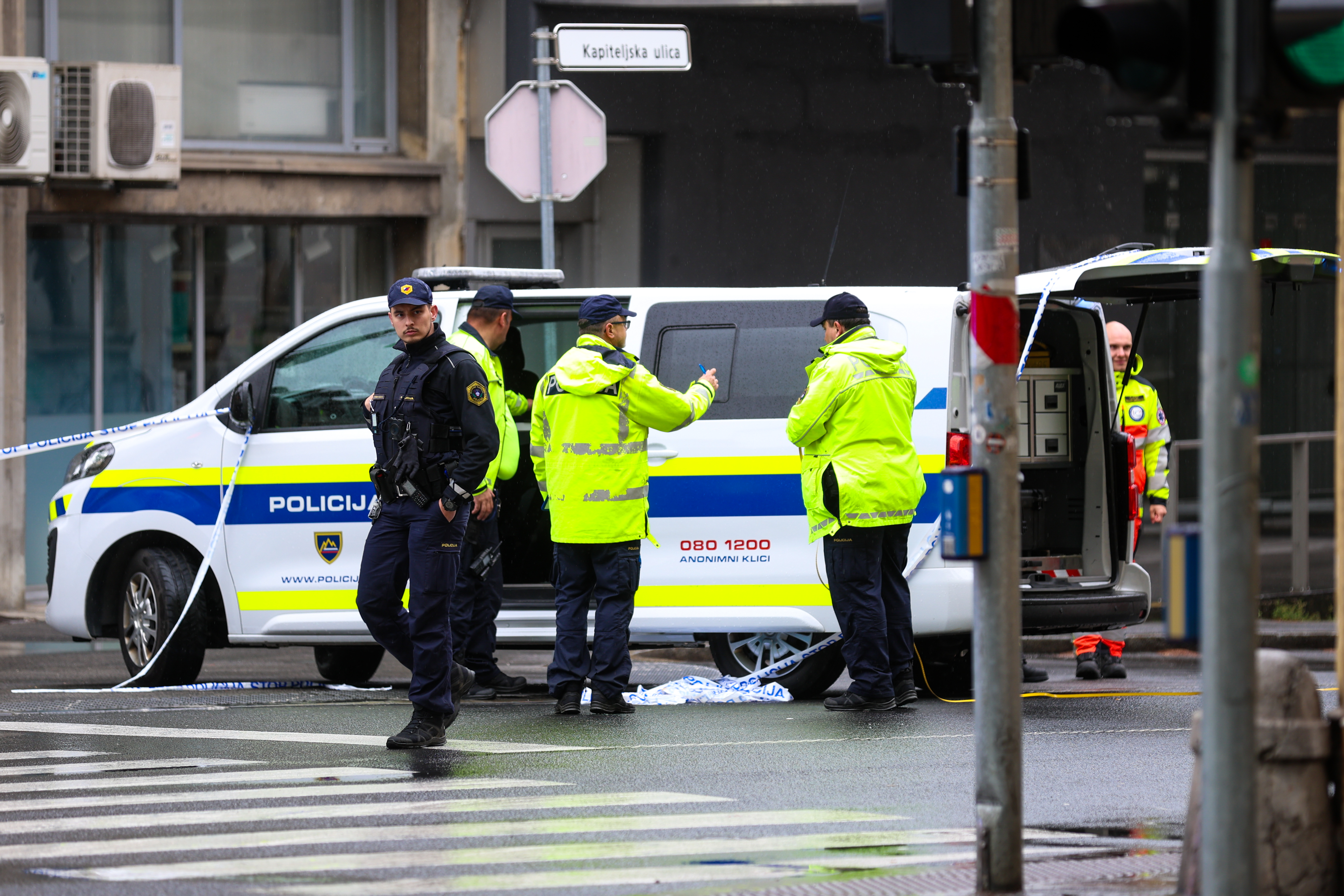 Mestni avtobus v Ljubljani povozil peško