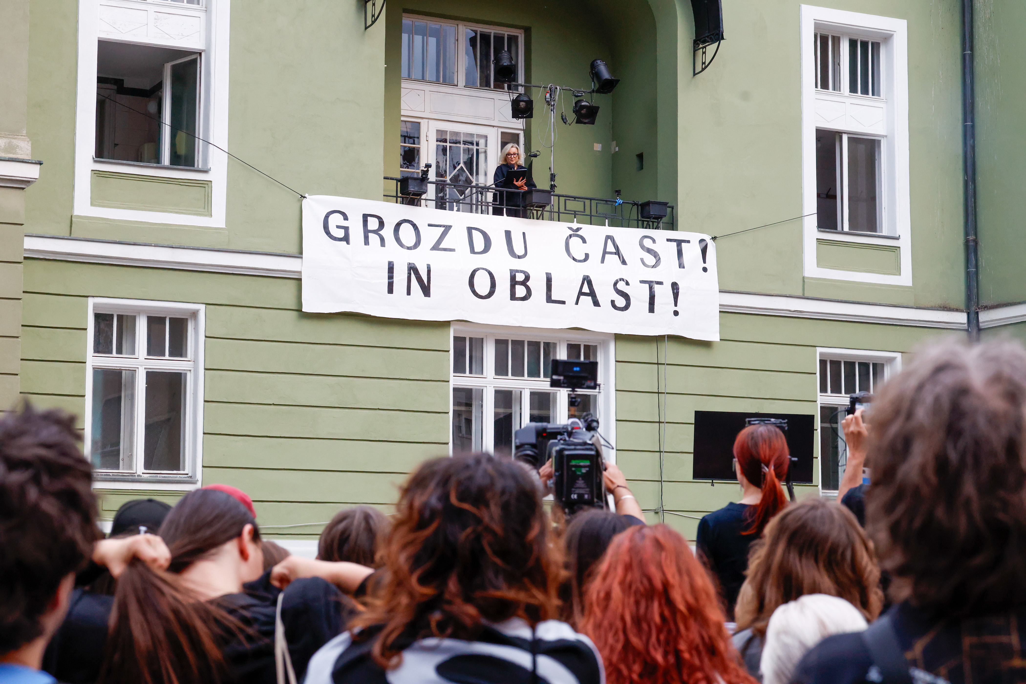 Za narodov blagor pred Dramo