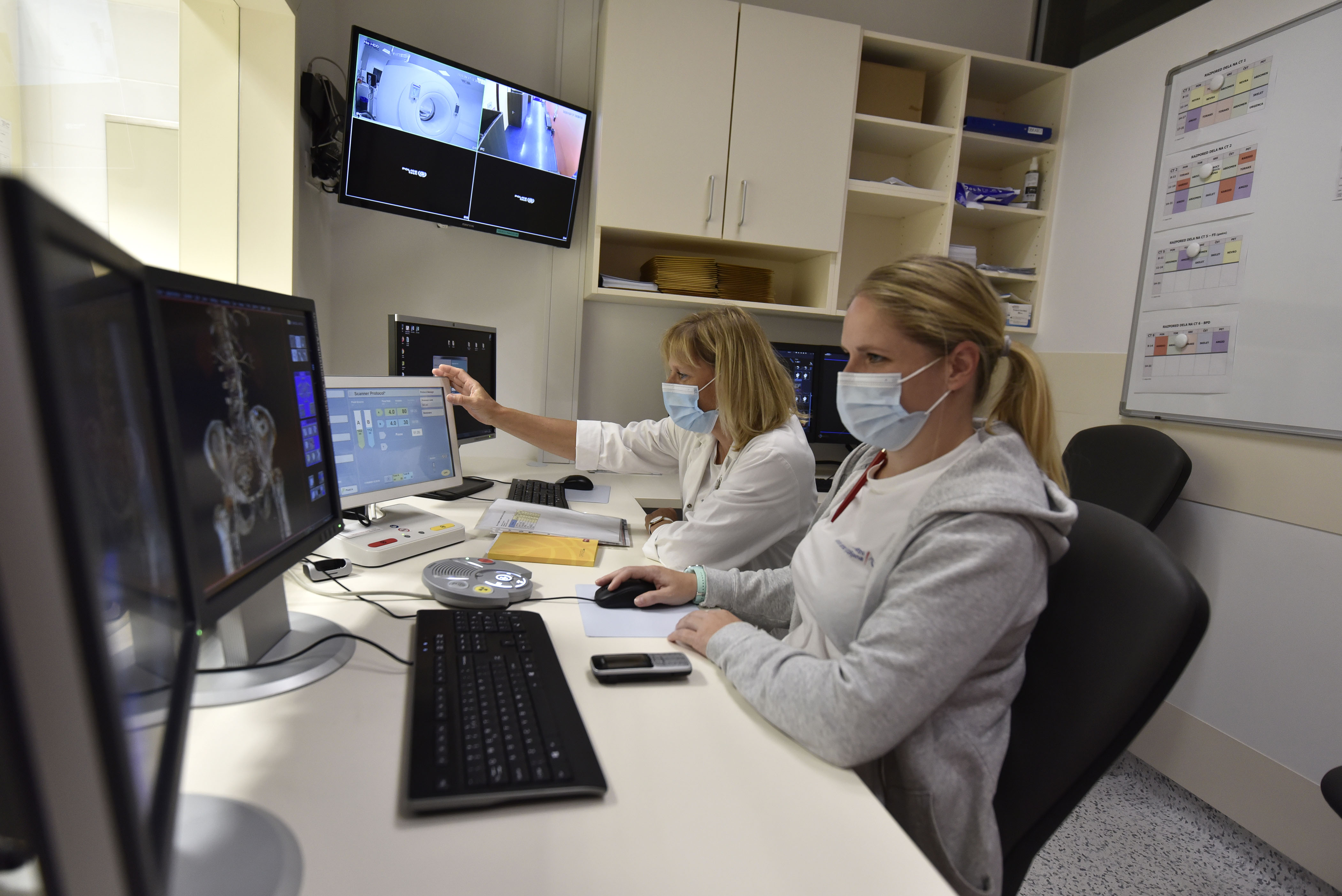 Slovenija, Ljubljana, 17. september 2020 V UKC Ljubljana so danes predstavili tri nove CT aparate na Kliničnem inštitutu za radiologijo.