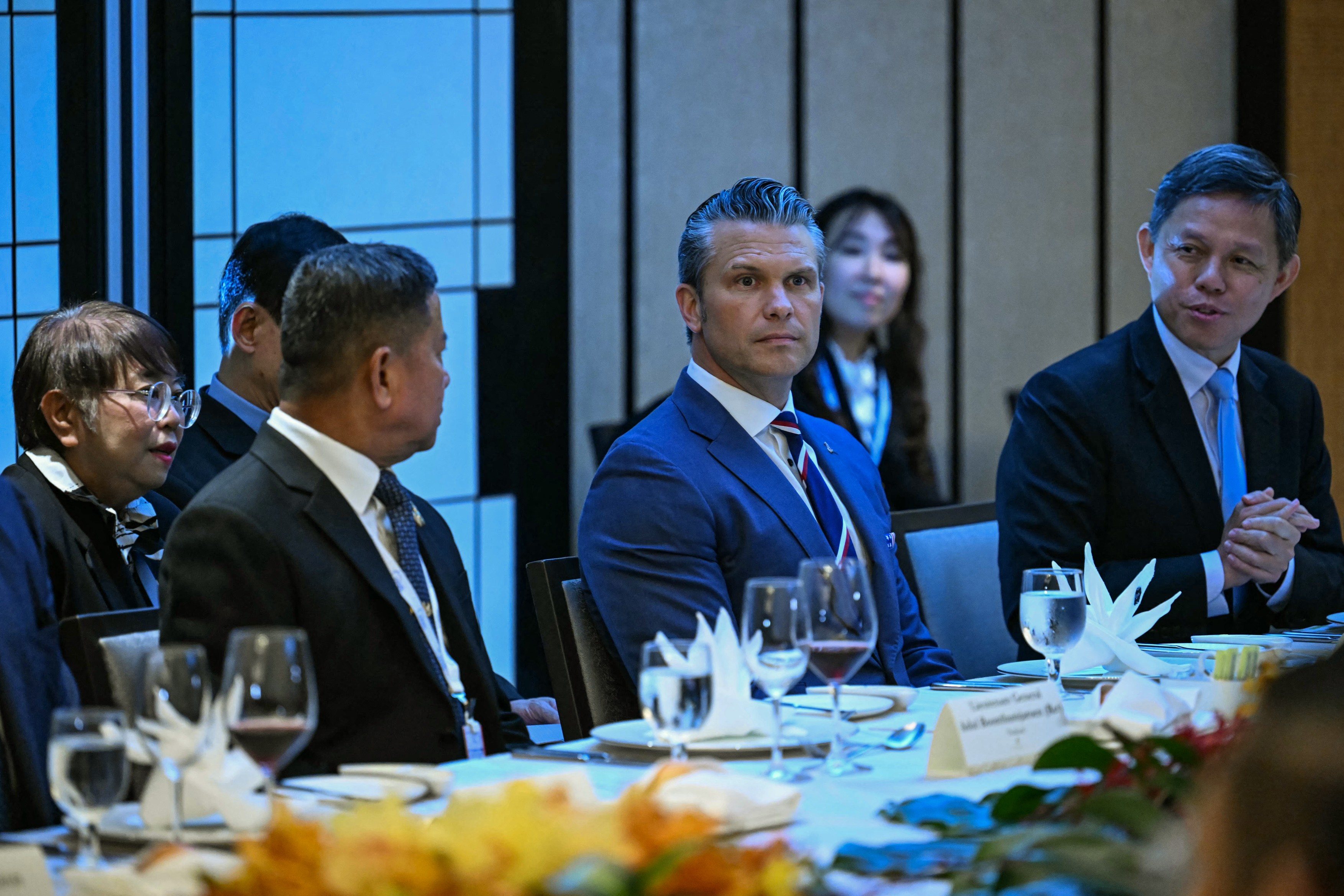 Pete Hegseth na današnjem forumu v Singapurju