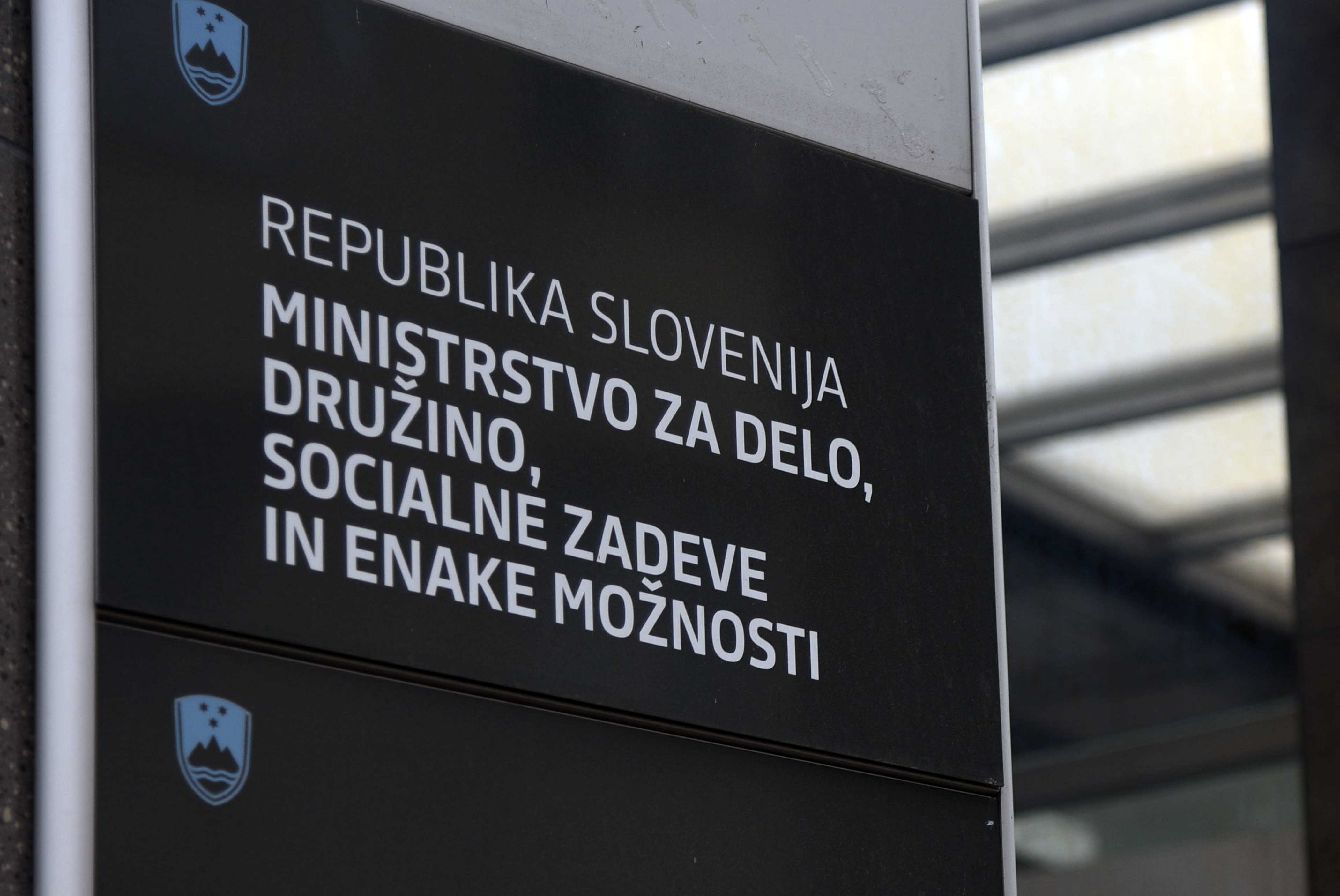 Ministrstvo za delo, družino, socialne zadeve in enake možnosti