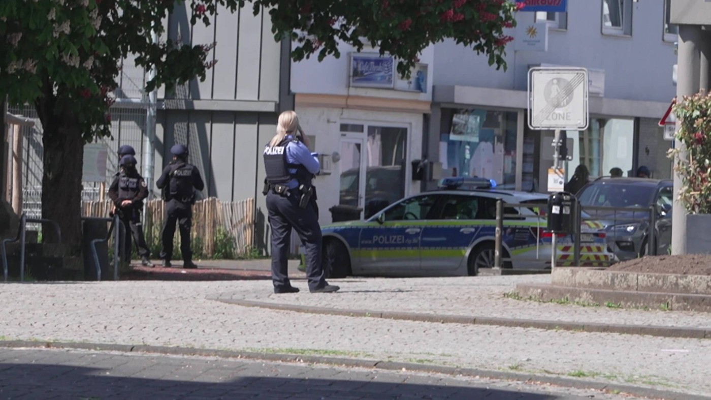 Rop banke z zajemanjem talcev v nemškem mestu Sinzig