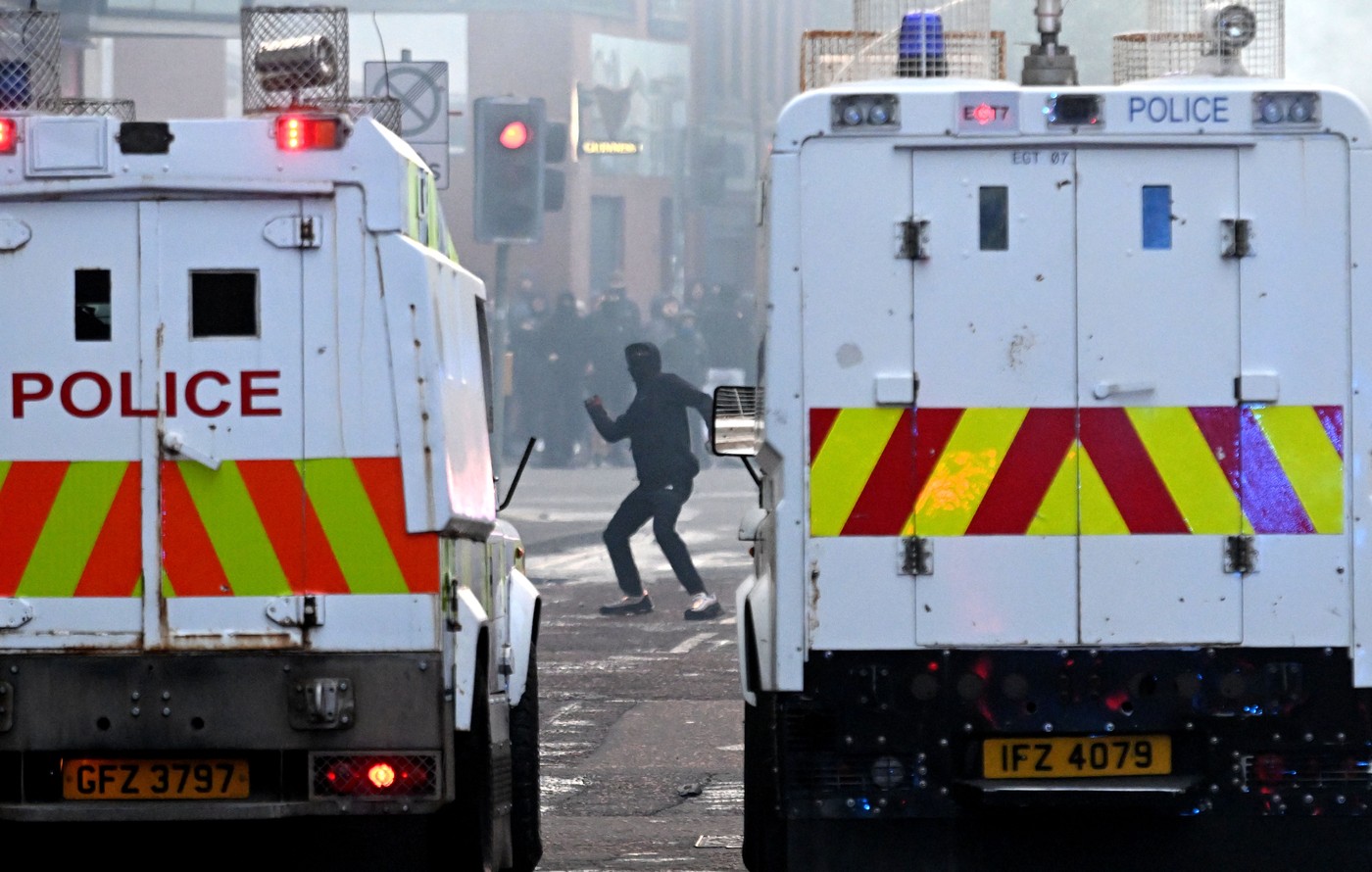 Izgredi v Belfastu