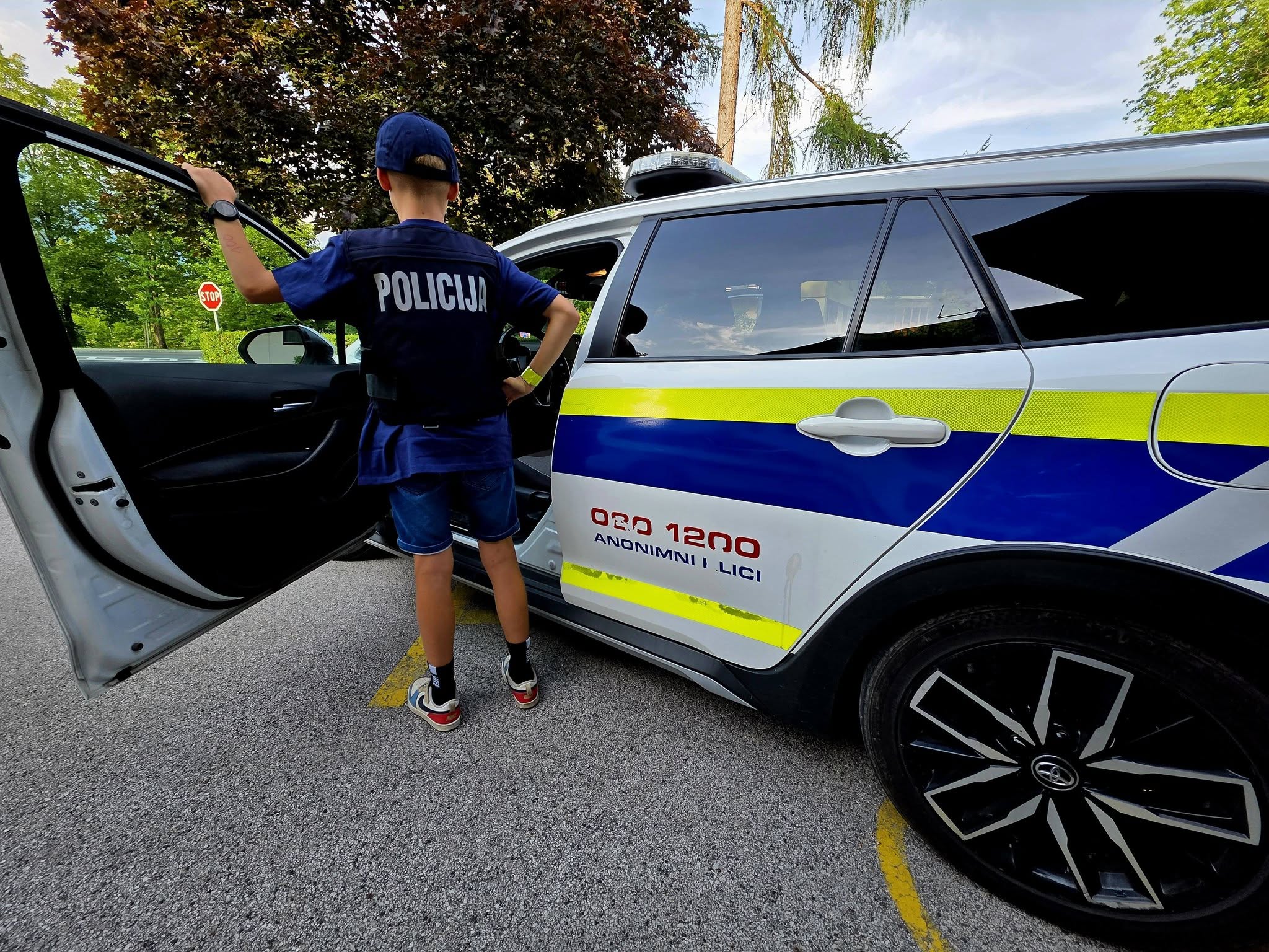 12-letni Lan je postal policist za en dan