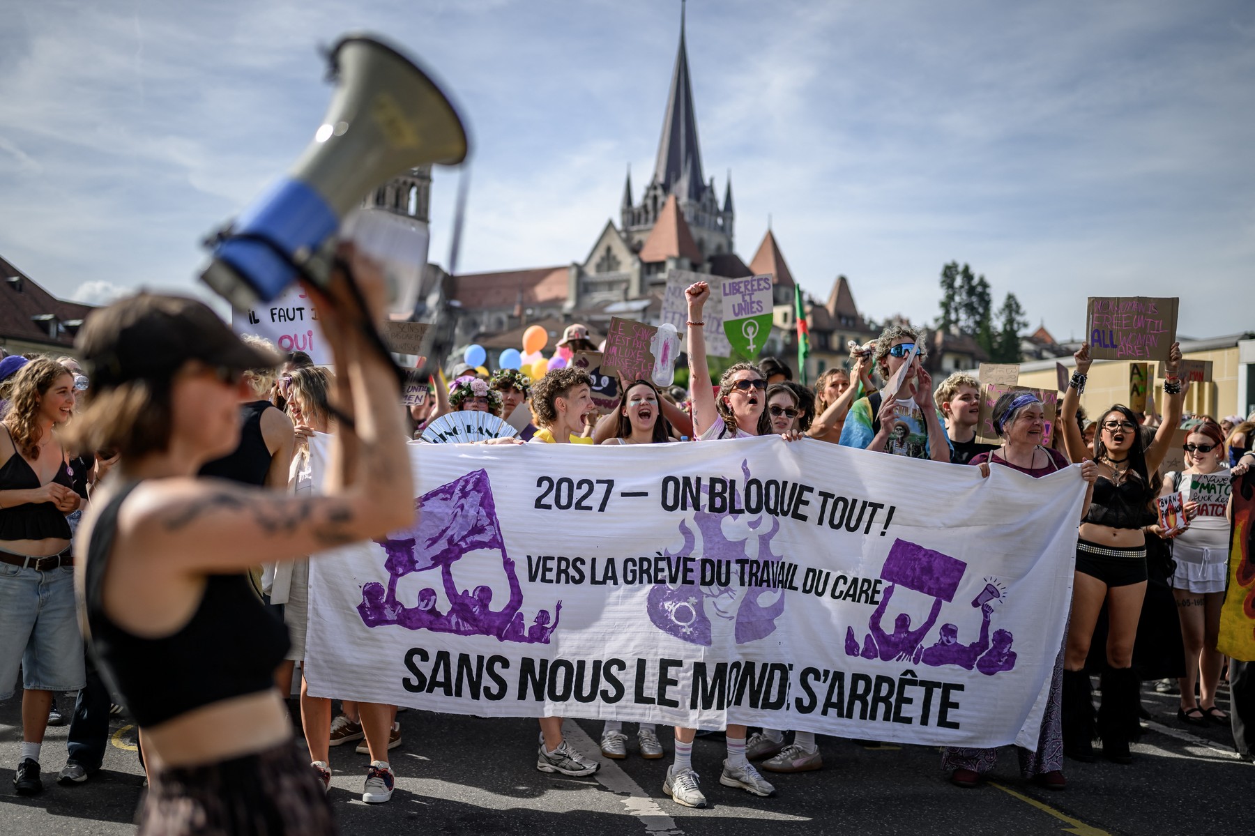 Protest zoper zasedanje G7 v bližini Eviana, 13. junij 2026
