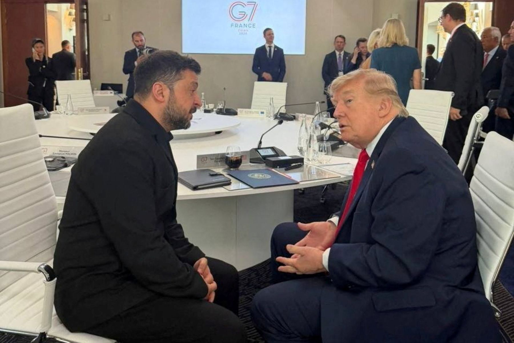 Donald Trump in Volodimir Zelenski