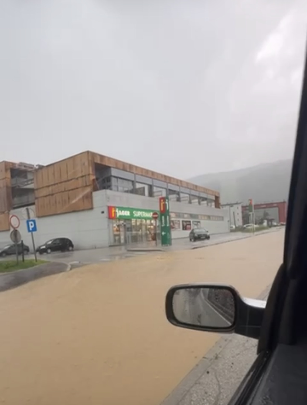 Deževje v Mariboru