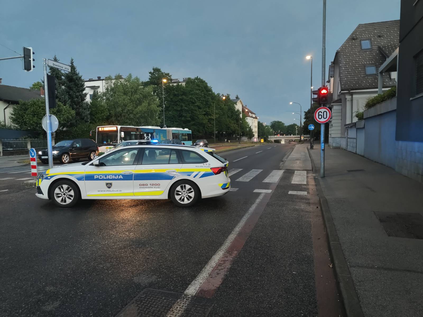 Zalilo je tudi podvoz na Drenikovi ulici