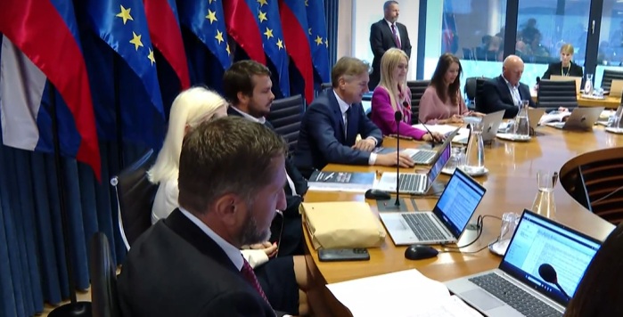 Zadnja seja Golobove vlade