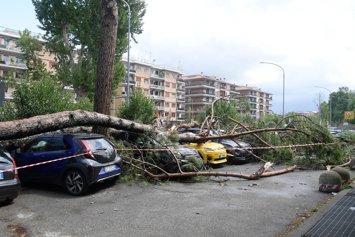 Posledice tornada v Rimu