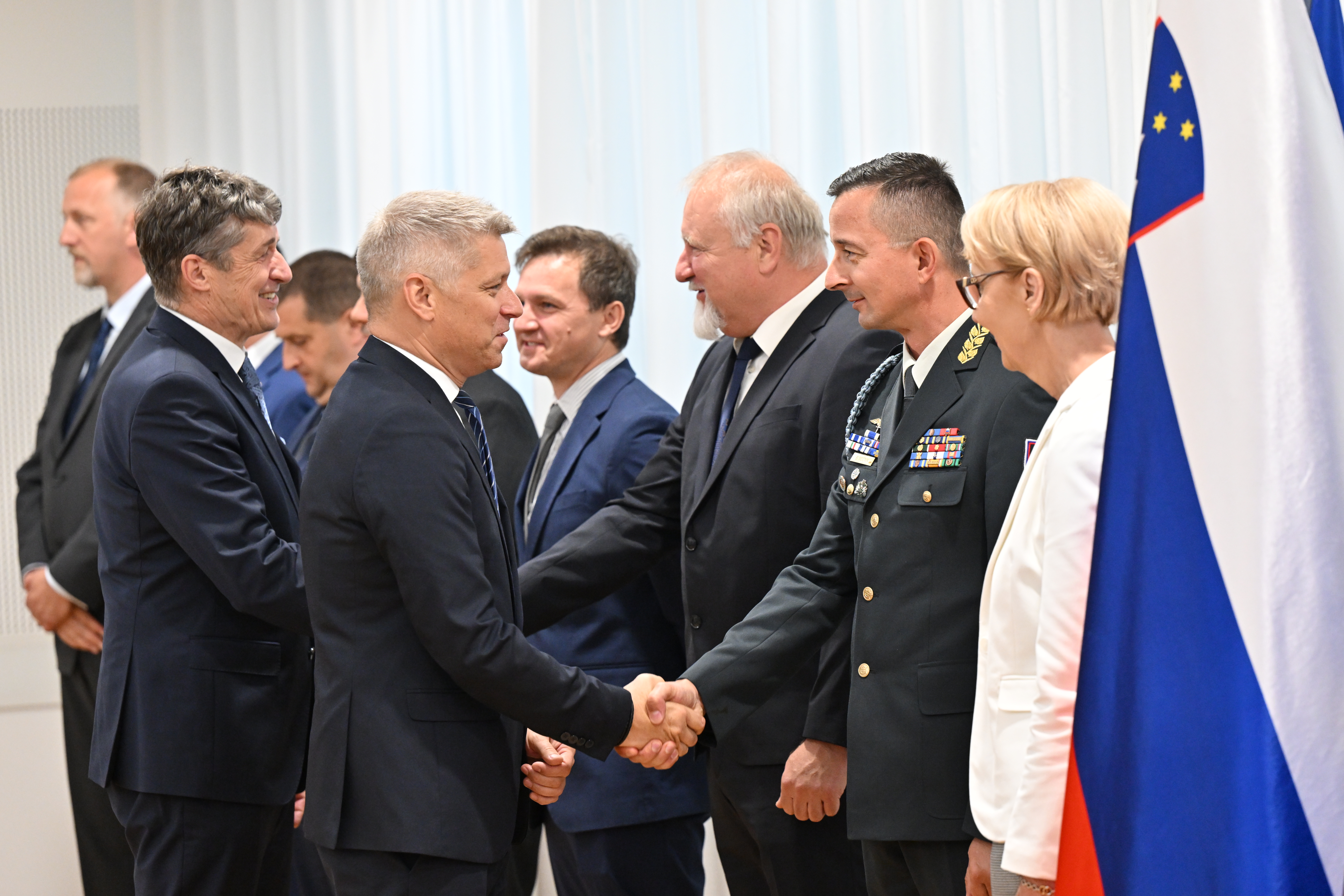 Primopredaja, ministrstvo za obrambo, Valentin Hajdinjak, Boštjan Močnik, Slovenska vojska
