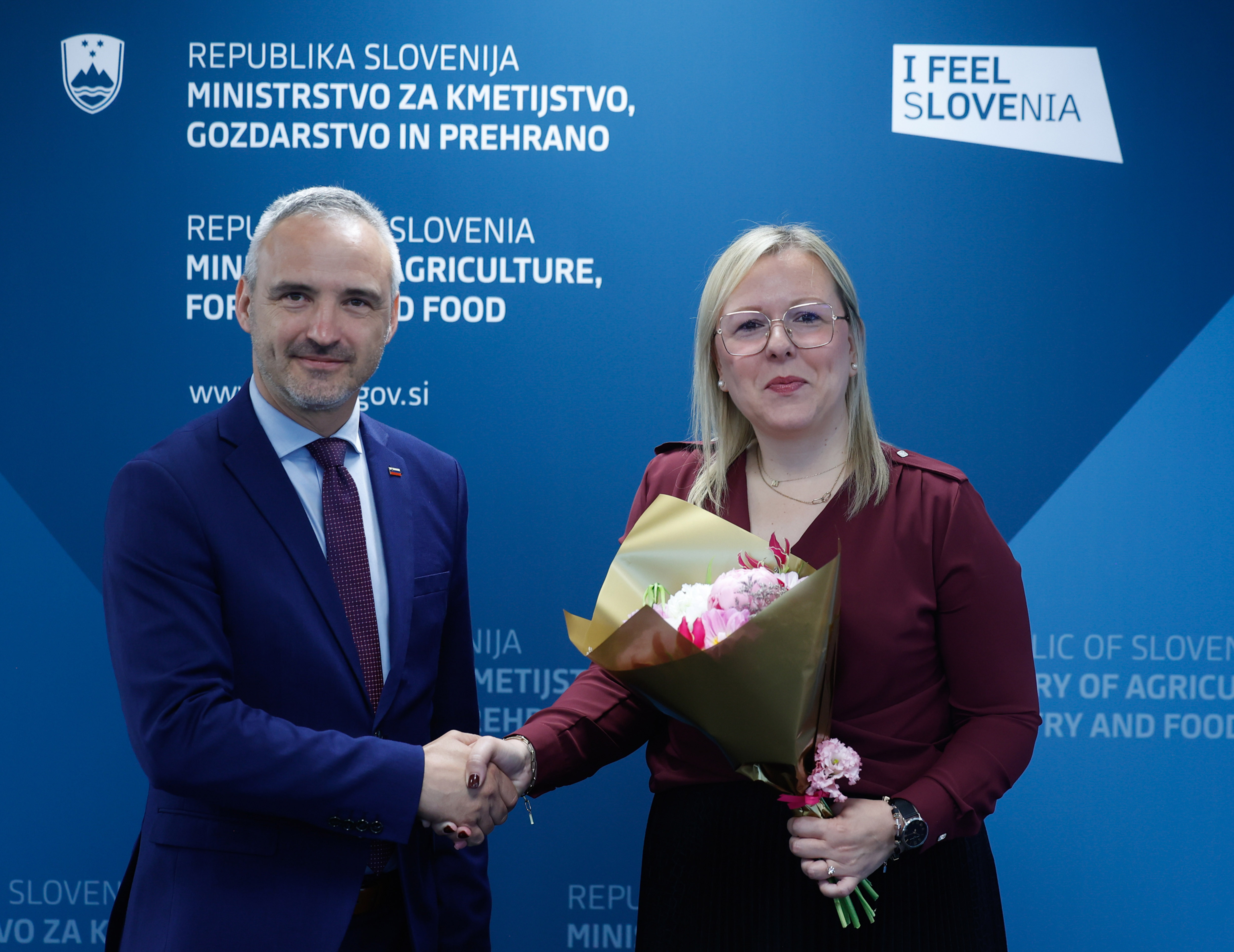 Primopredaja, ministrstvo za kmetijstvo, Janez Cigler Kralj, Mateja Čalušić