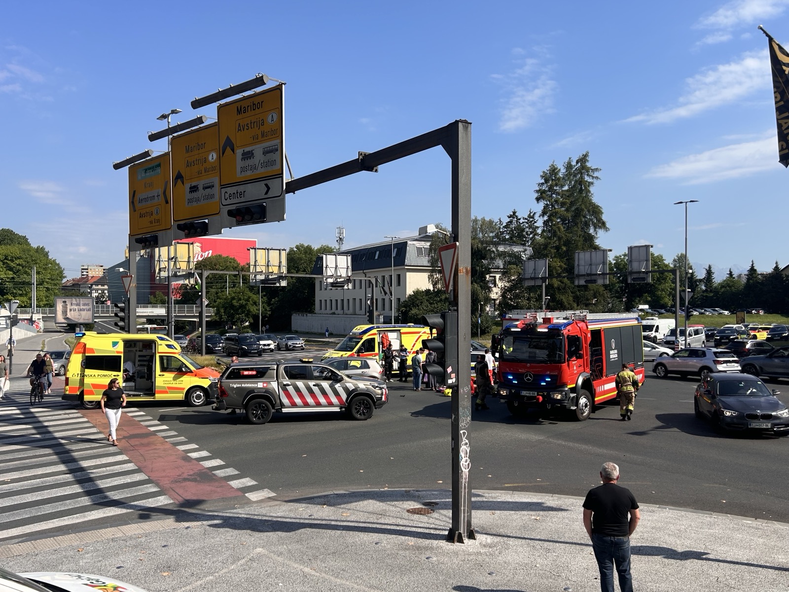 nesreča na križišču Tivolske in Bleiweisove v Ljubljani