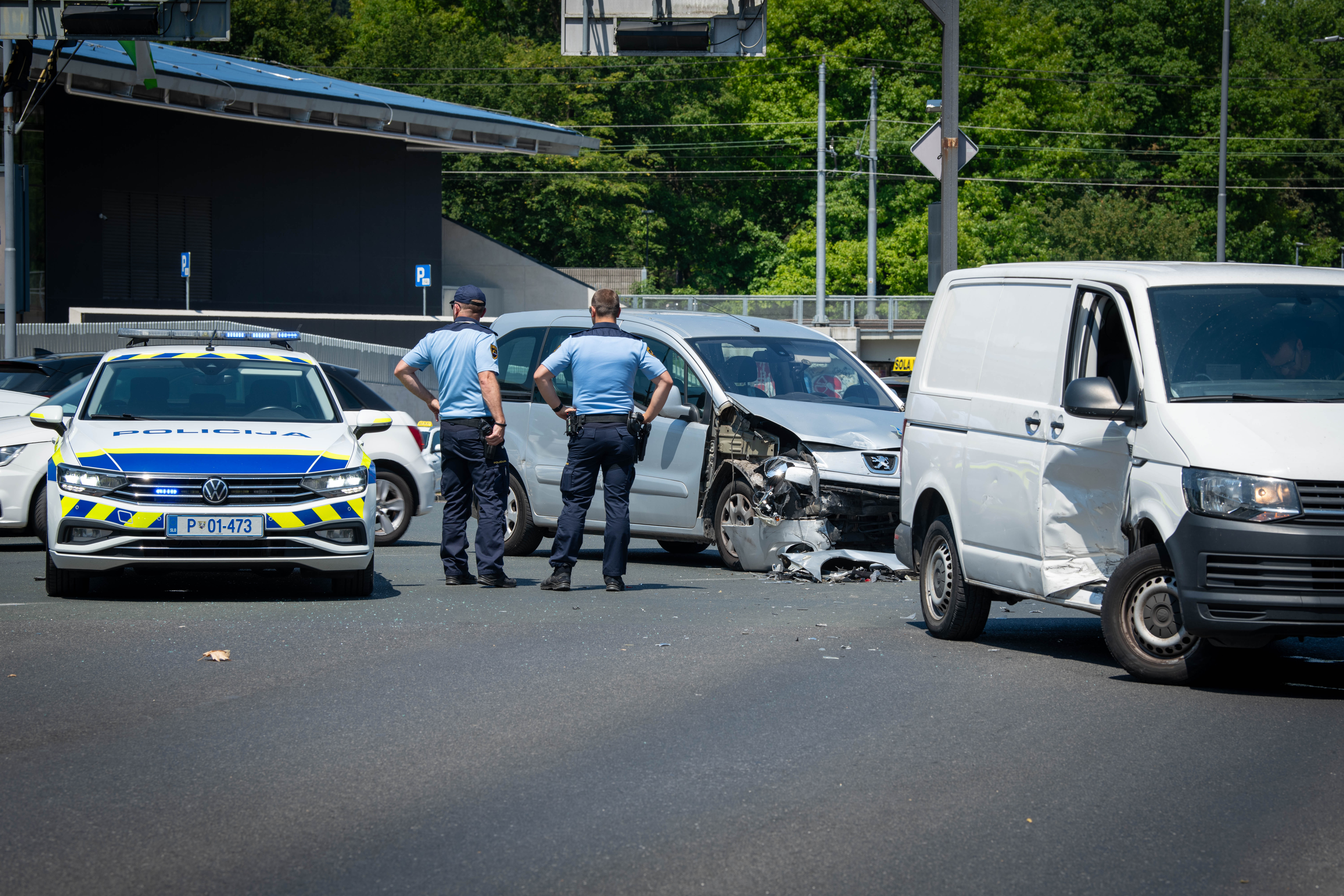 Nesreča na križišču Celovške in Tivolske ob N1