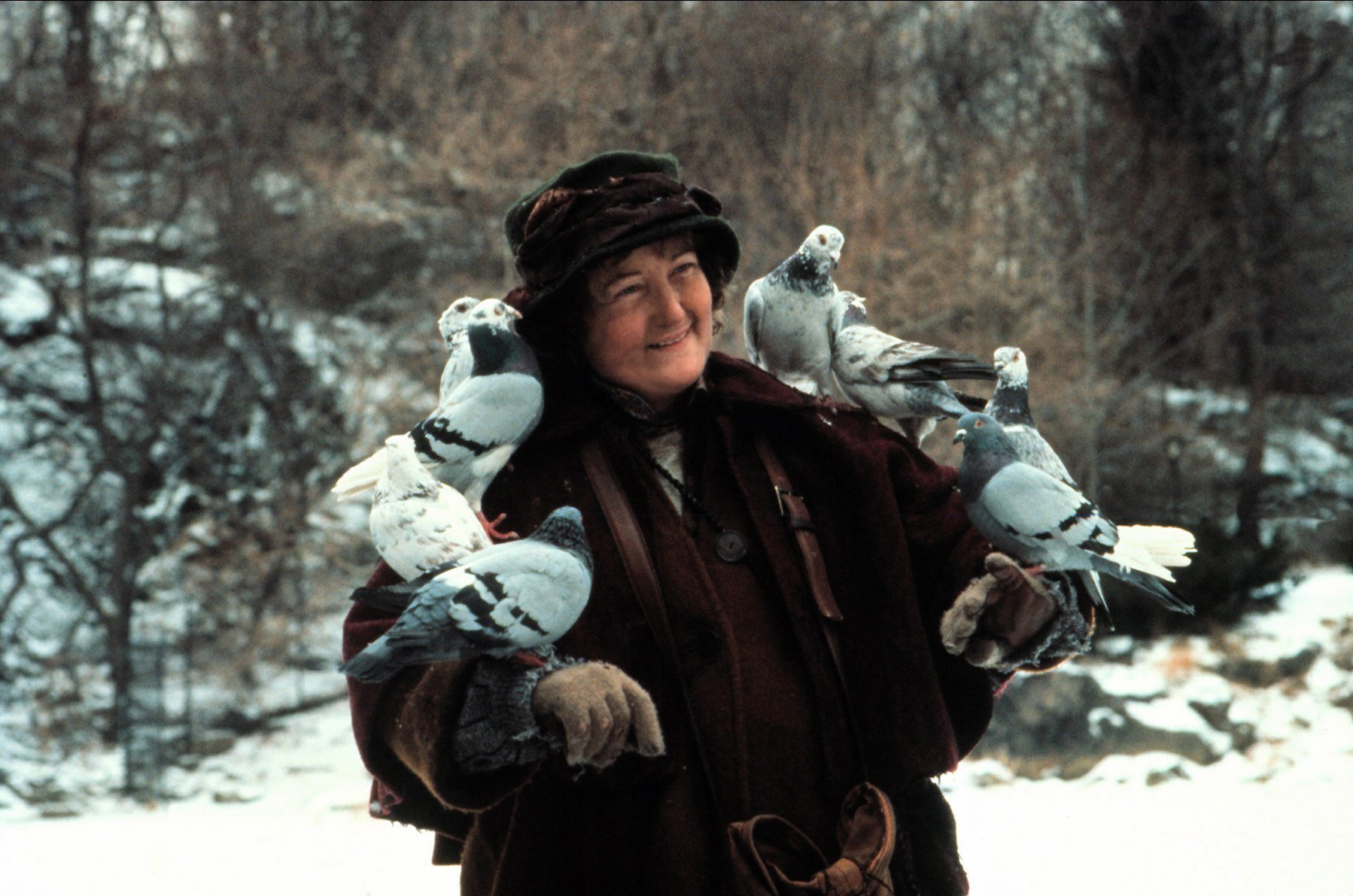 Brenda Fricker z golobi