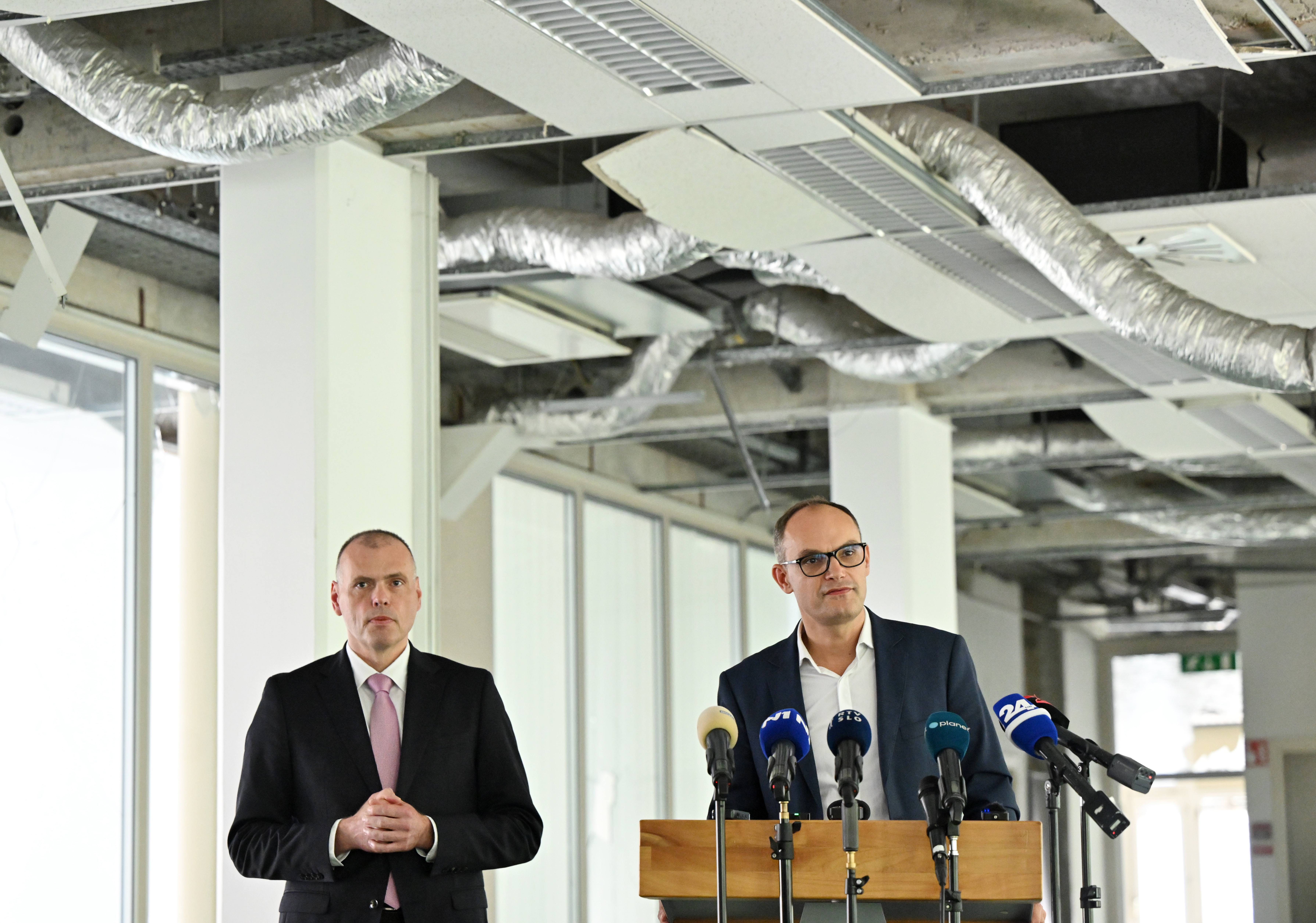Mihael Zupančič in Anže Logar na Litijski