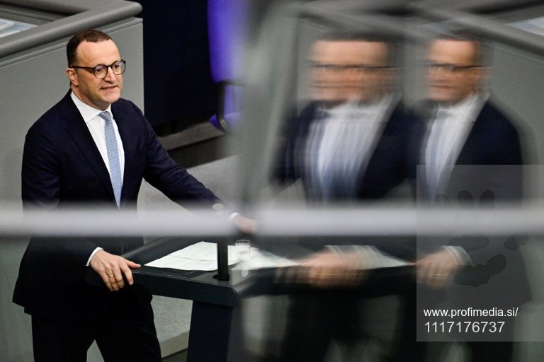 Vodja poslanske skupine konservativne unije CDU/CSU v nemškem parlamentu Jens Spahn