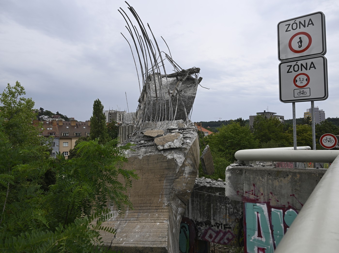 Zrušenje skulpture Balance (Ravnotežje) v Pragi