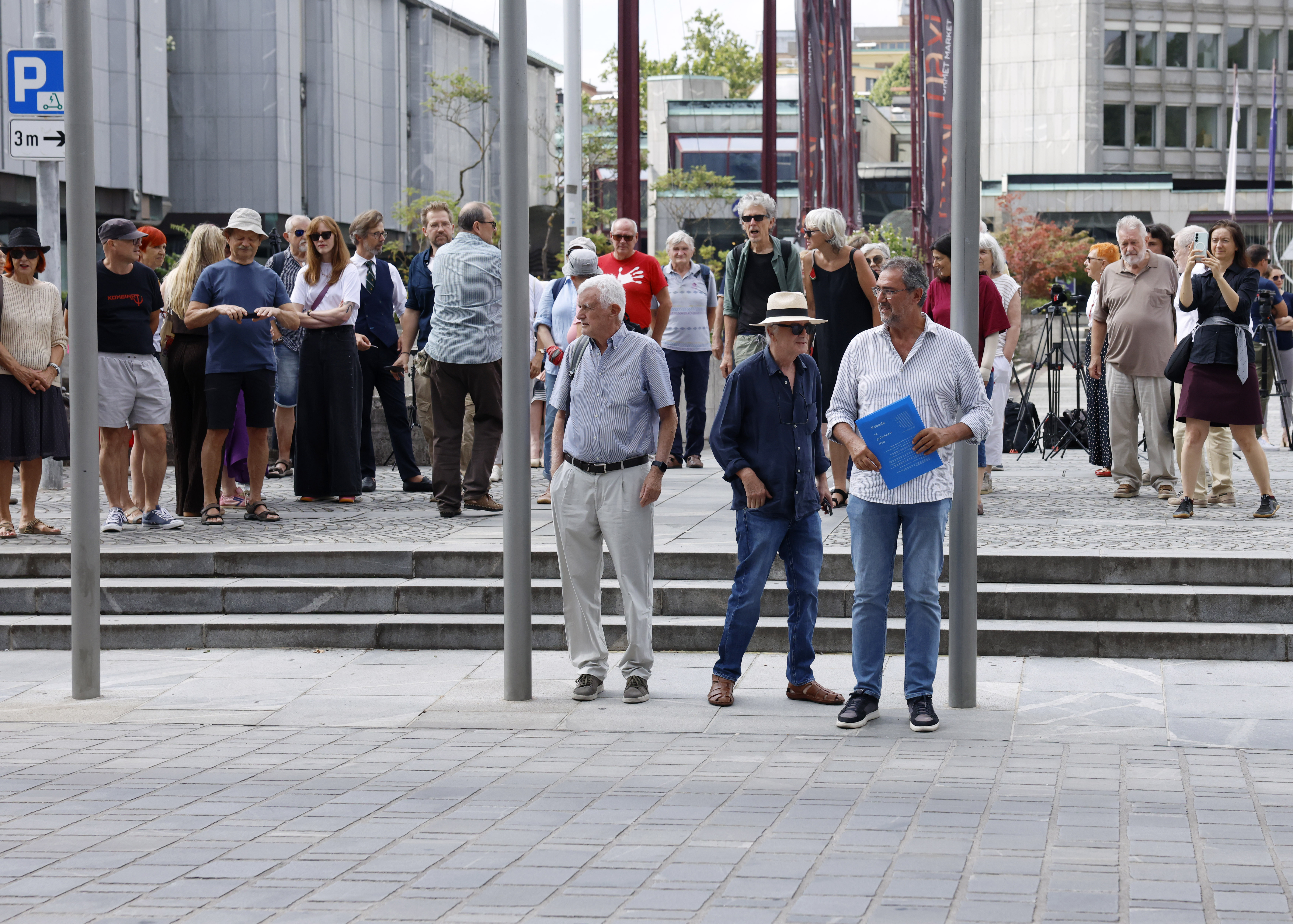 pobudniki referenduma proti noveli zakona o parlamentarni preiskavi