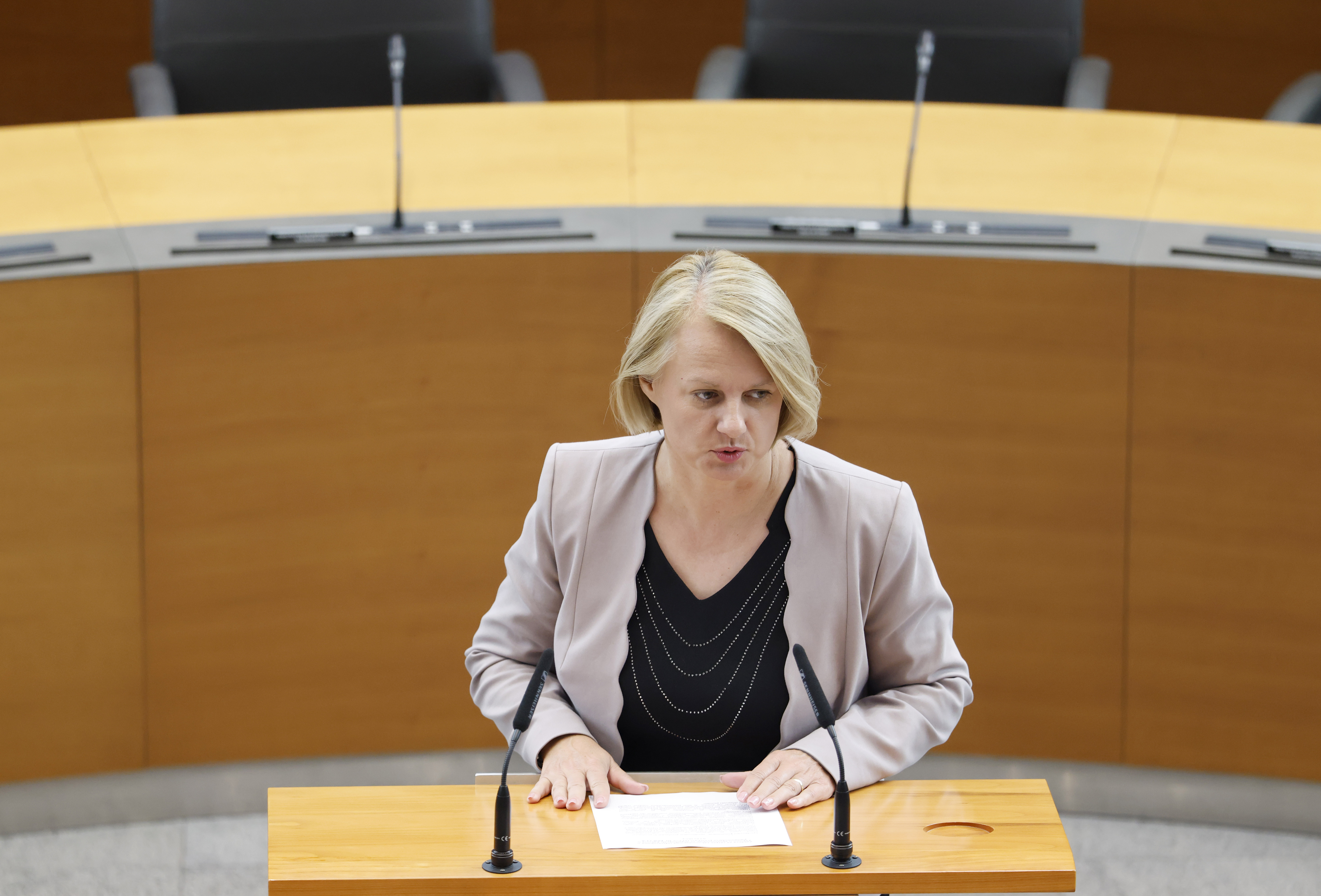Mojca Žnidarič