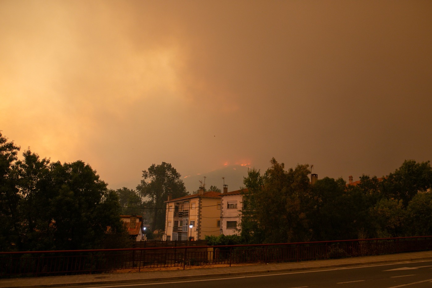 Požar v mestu La Adrada v španski provinci Avila