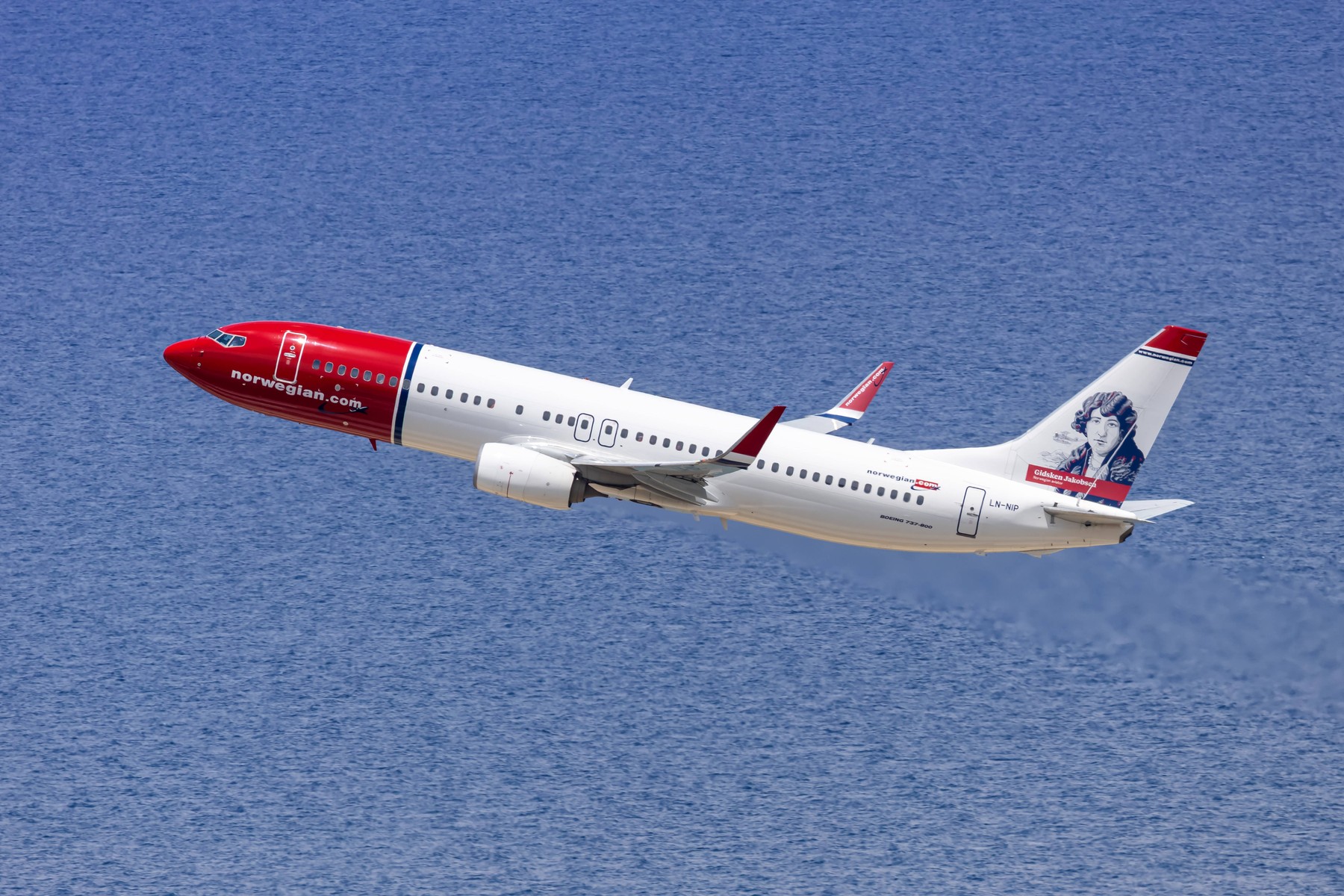 Norwegian Boeing 737-800