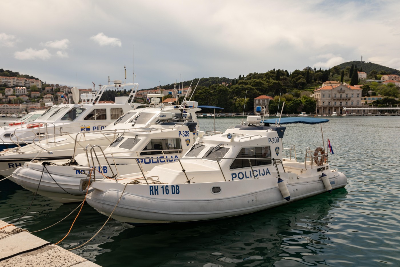 Hrvaški policijski čoln