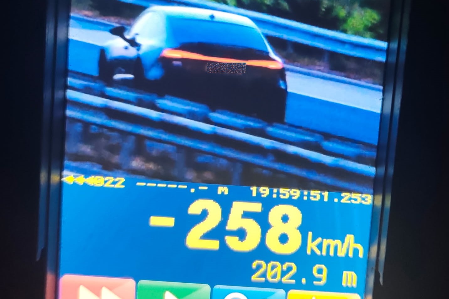 Prkeoračitev hitrosti na dolenjski avtocesti