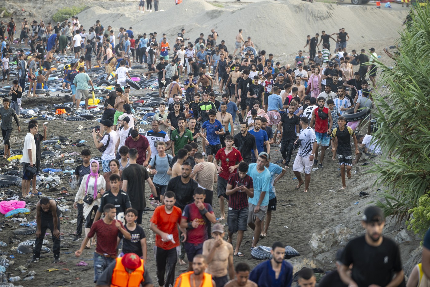 Migranti v Ceuti, Španija