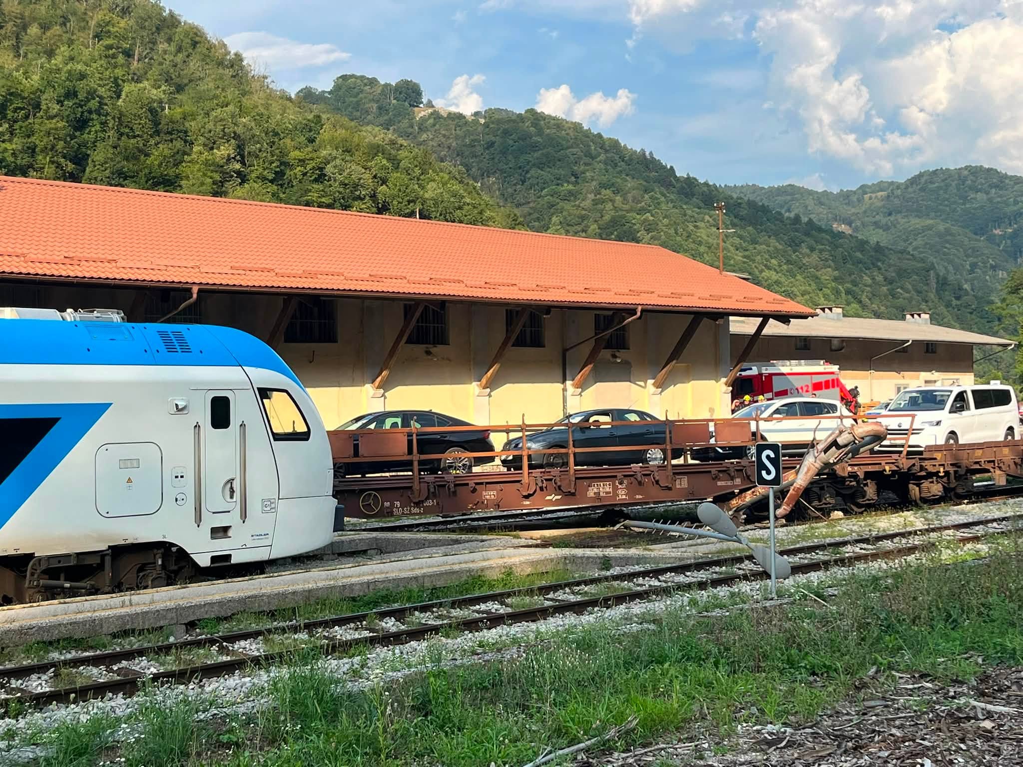 Iztrijenje vlaka na Mostu na Soči