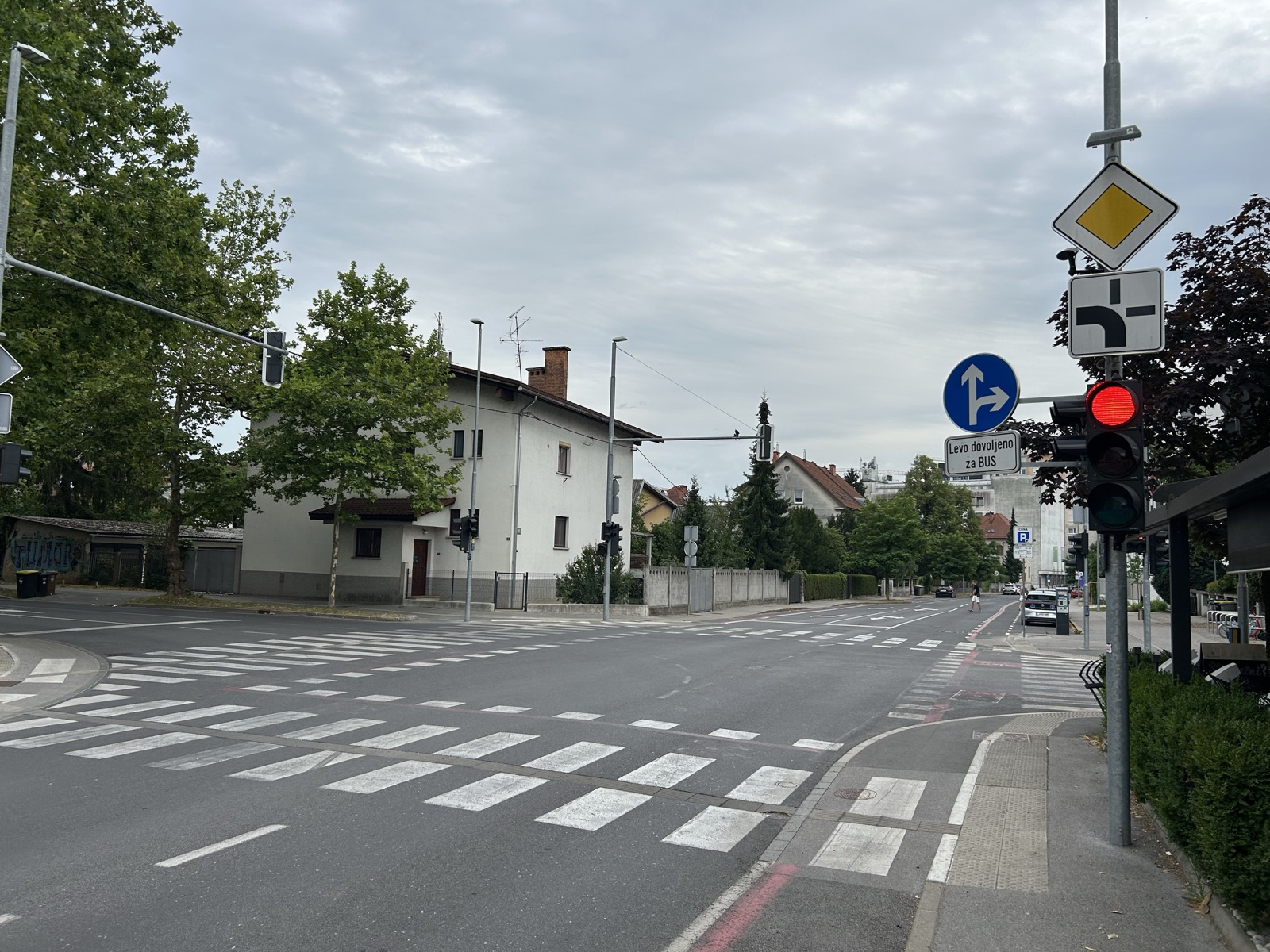 Križišče Parmove in ulice Bežigrad