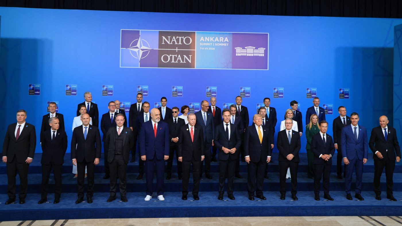 skupinska fotografija zveza Nato, voditelji držav članic