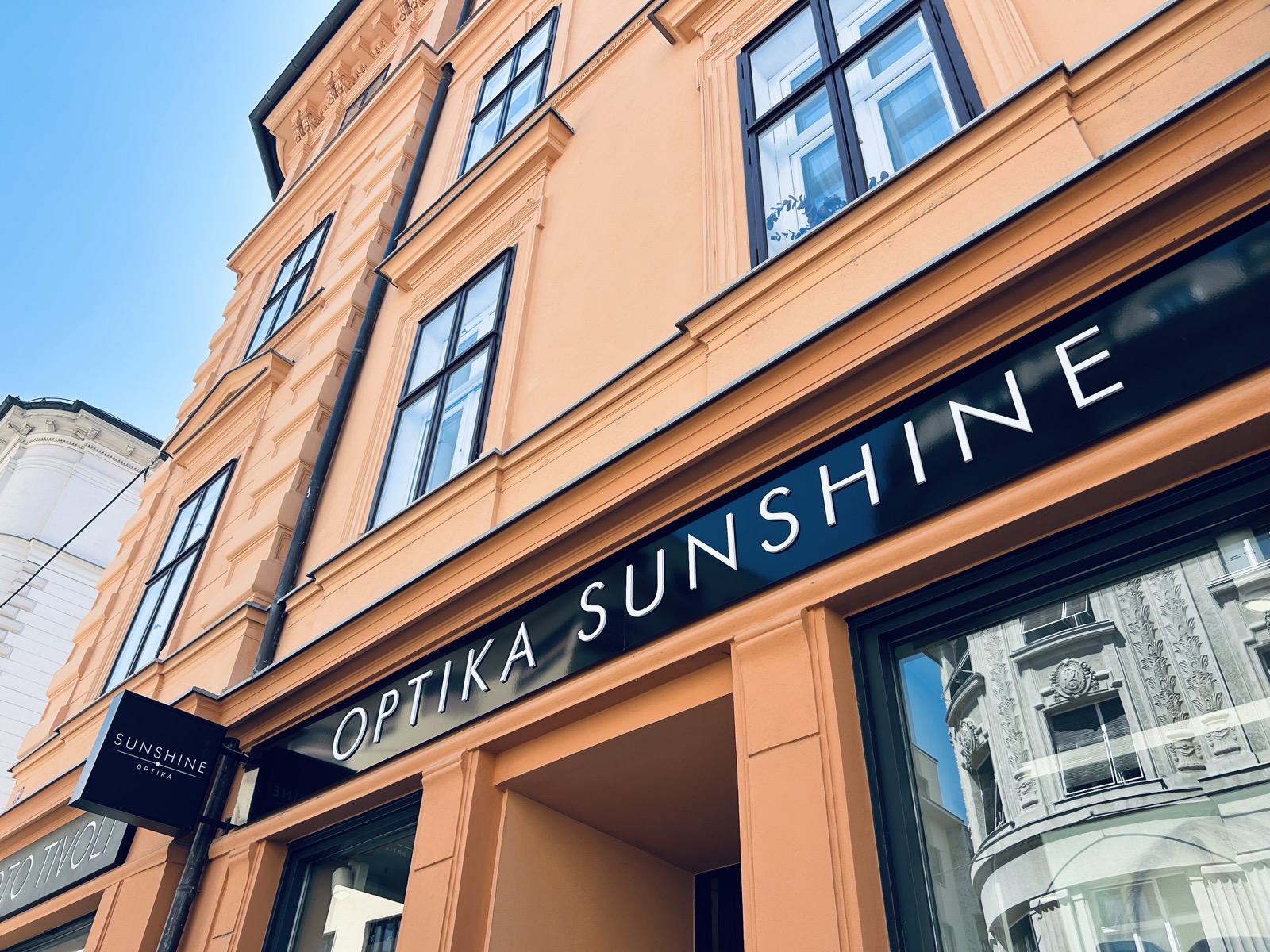 Optika Sunshine v Ljubljani